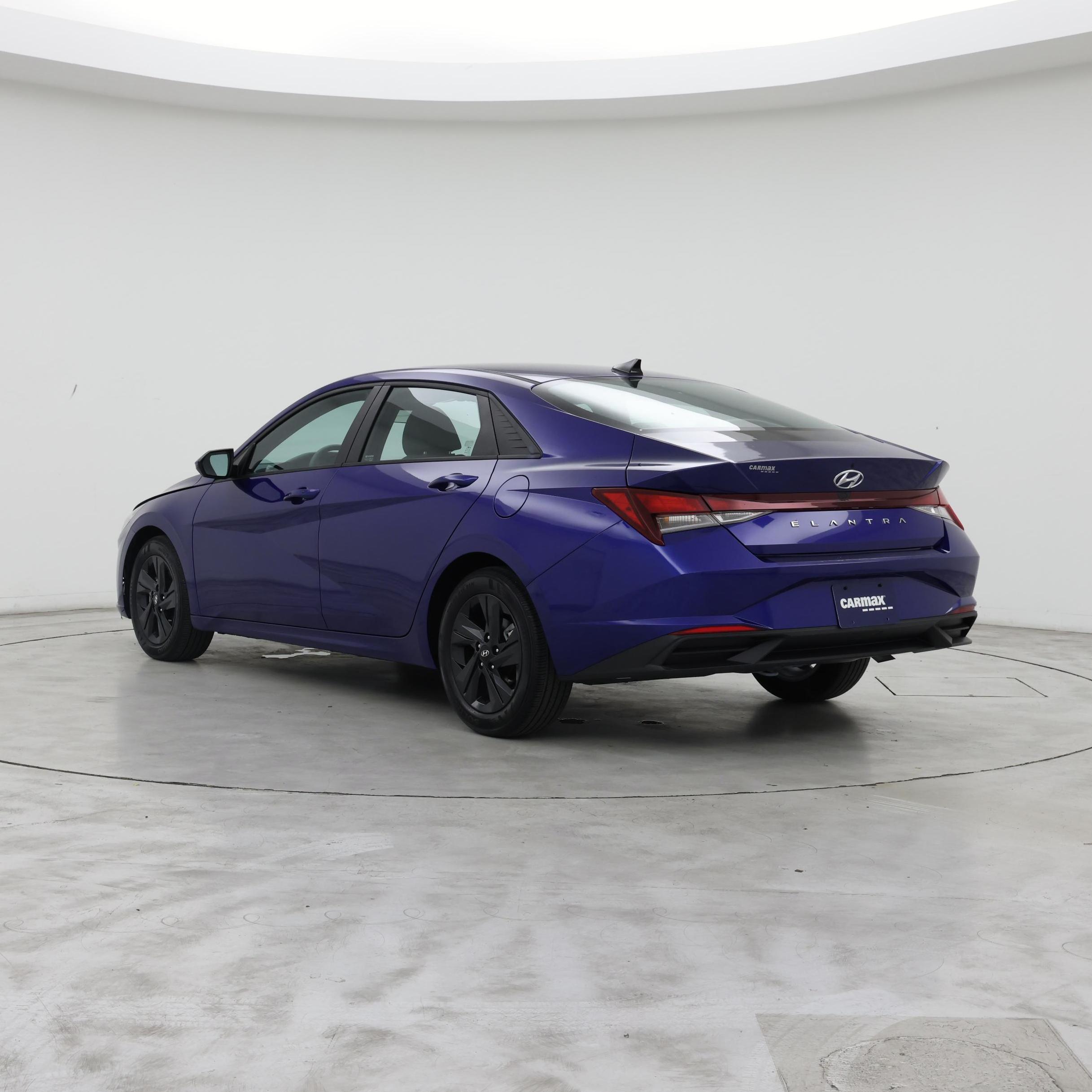 Thumbnail: 2023 Hyundai Elantra - 2