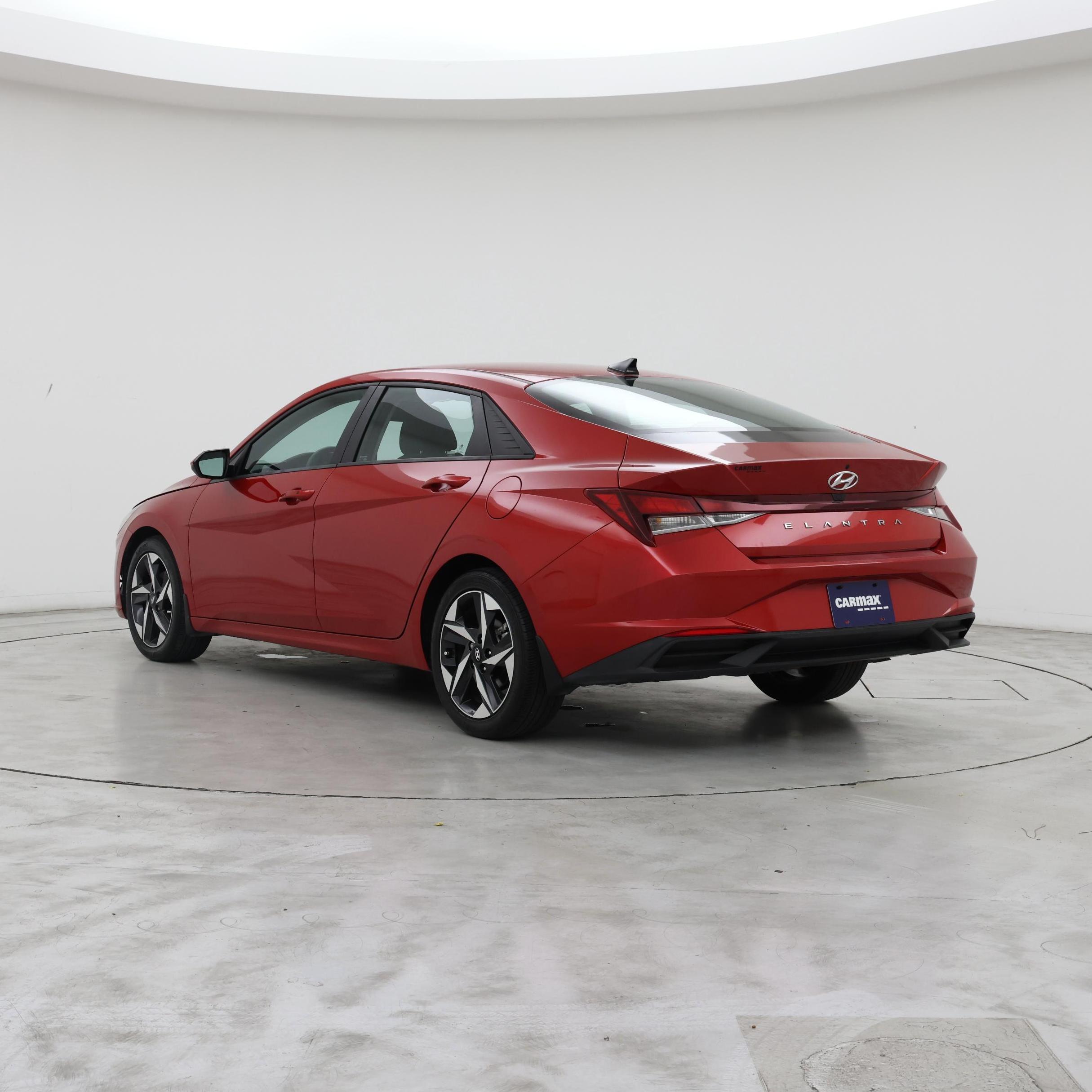 Thumbnail: 2023 Hyundai Elantra - 2
