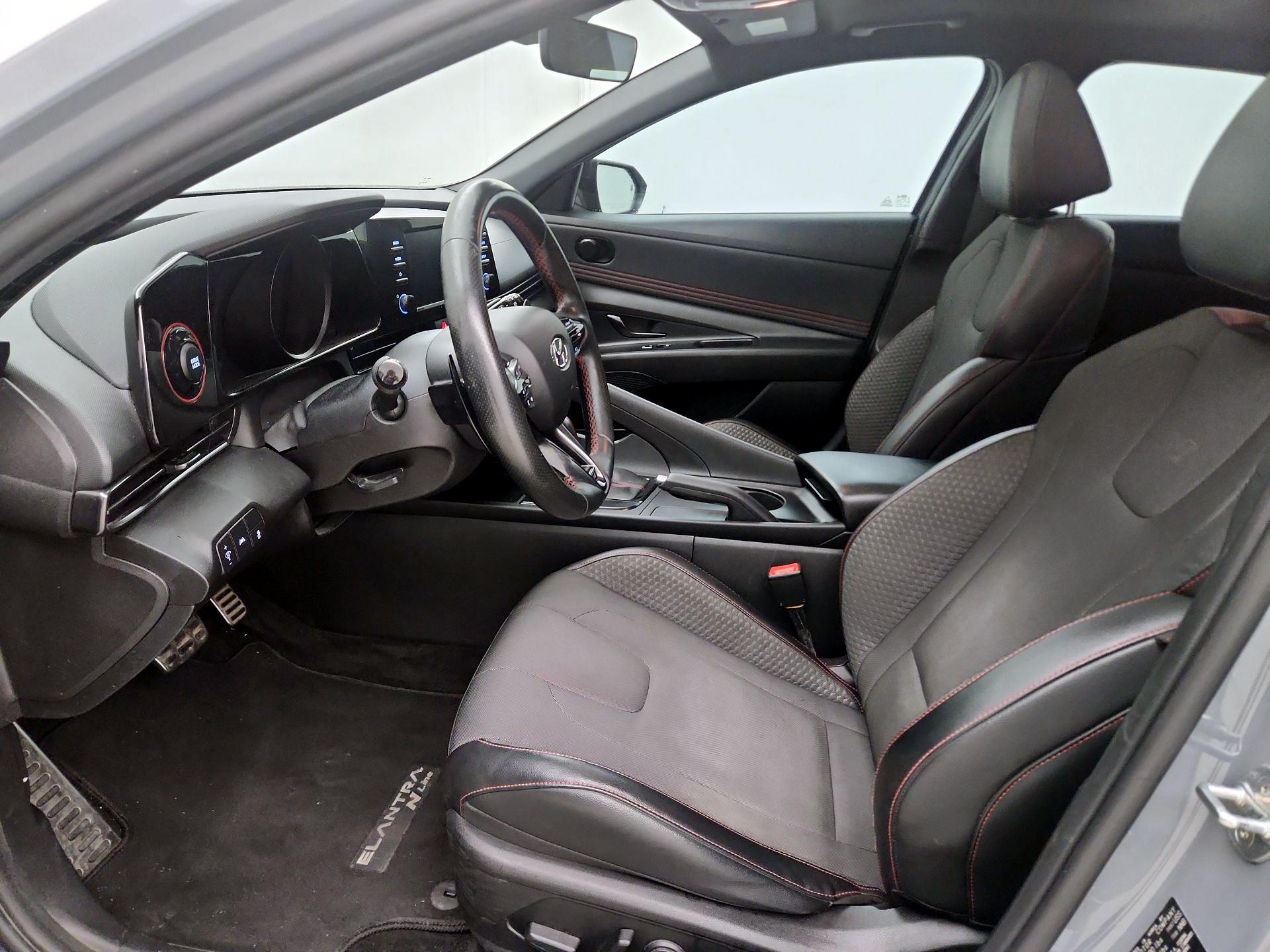Thumbnail: 2022 Hyundai Elantra - 11