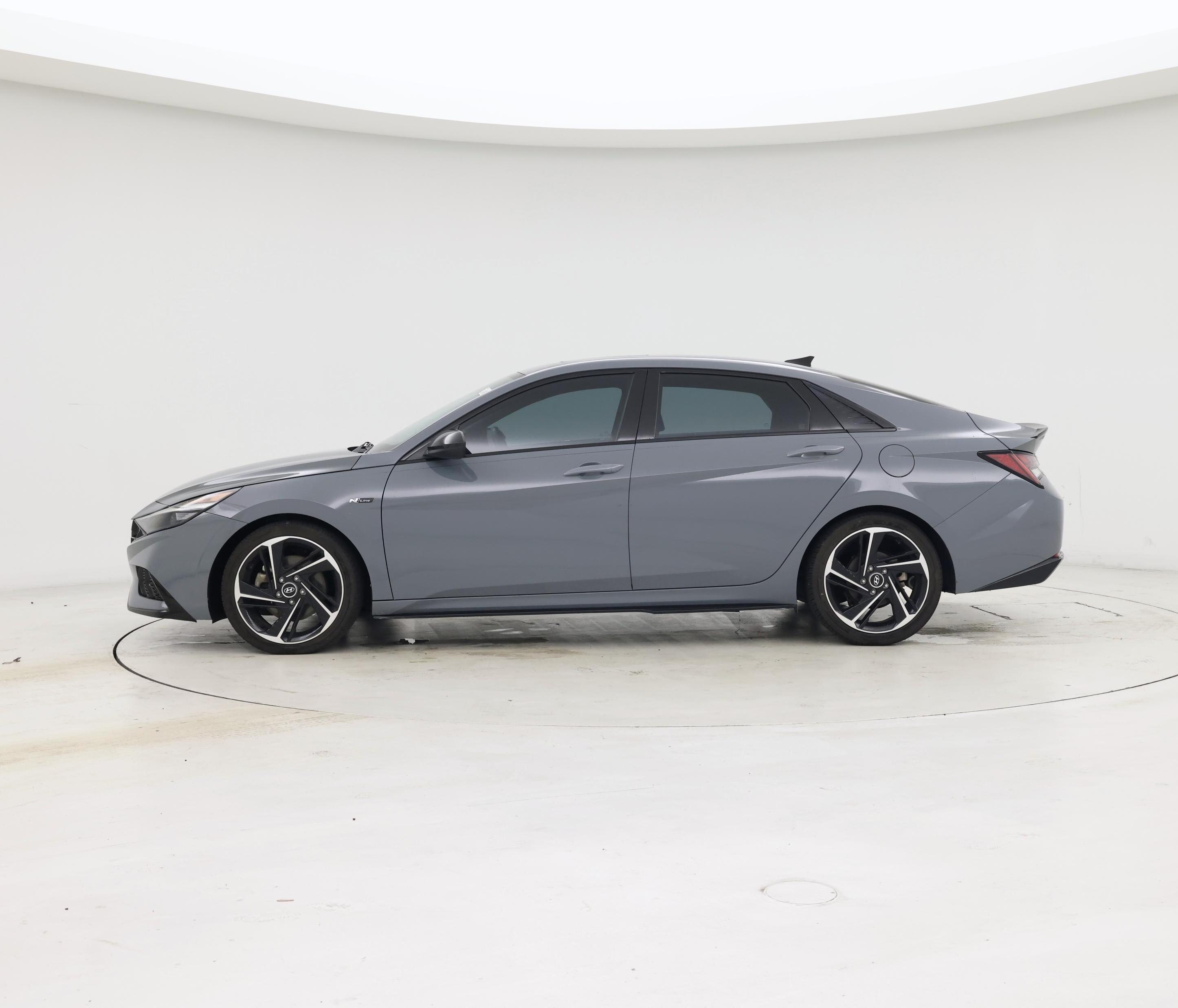 Thumbnail: 2022 Hyundai Elantra - 3
