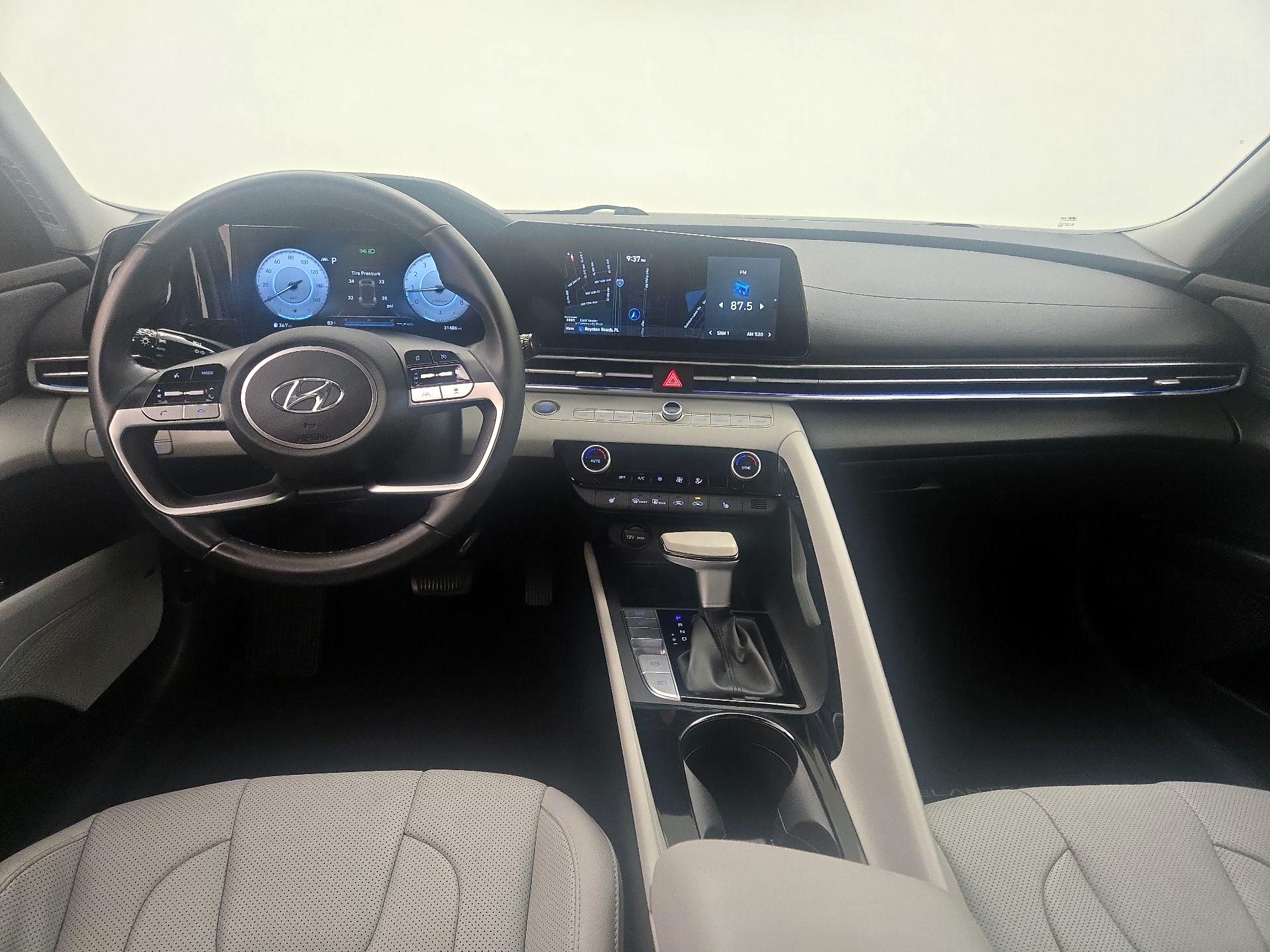 Thumbnail: 2022 Hyundai Elantra - 9