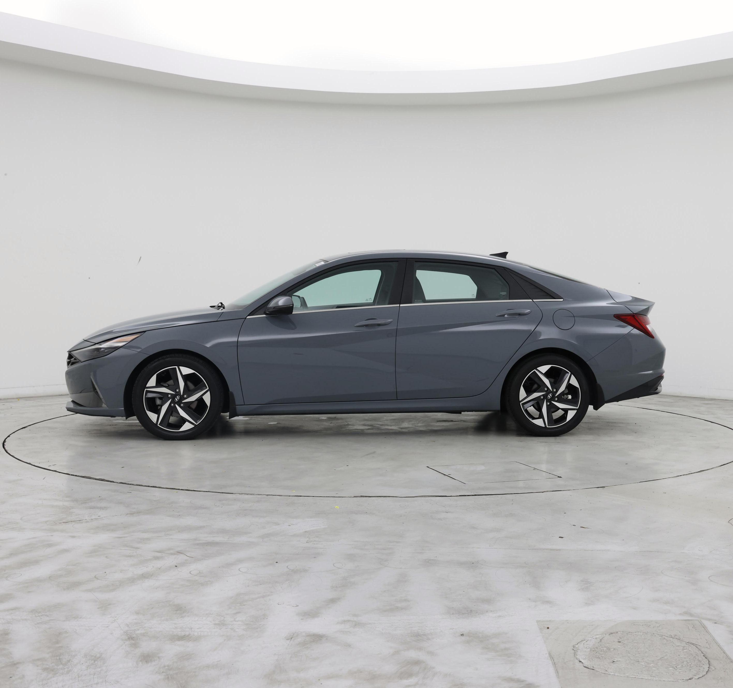 Thumbnail: 2022 Hyundai Elantra - 3