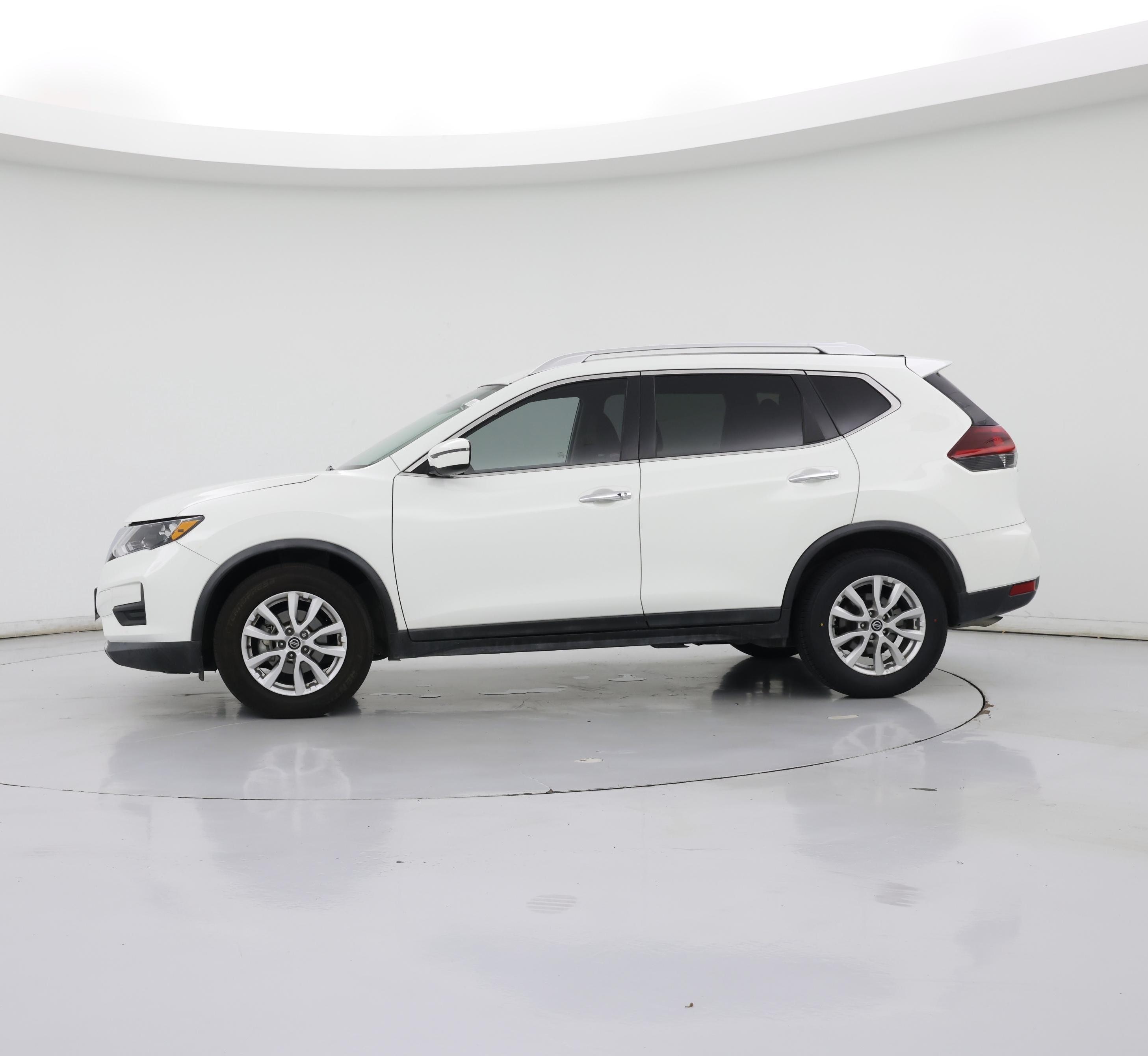Thumbnail: 2020 Nissan Rogue - 3