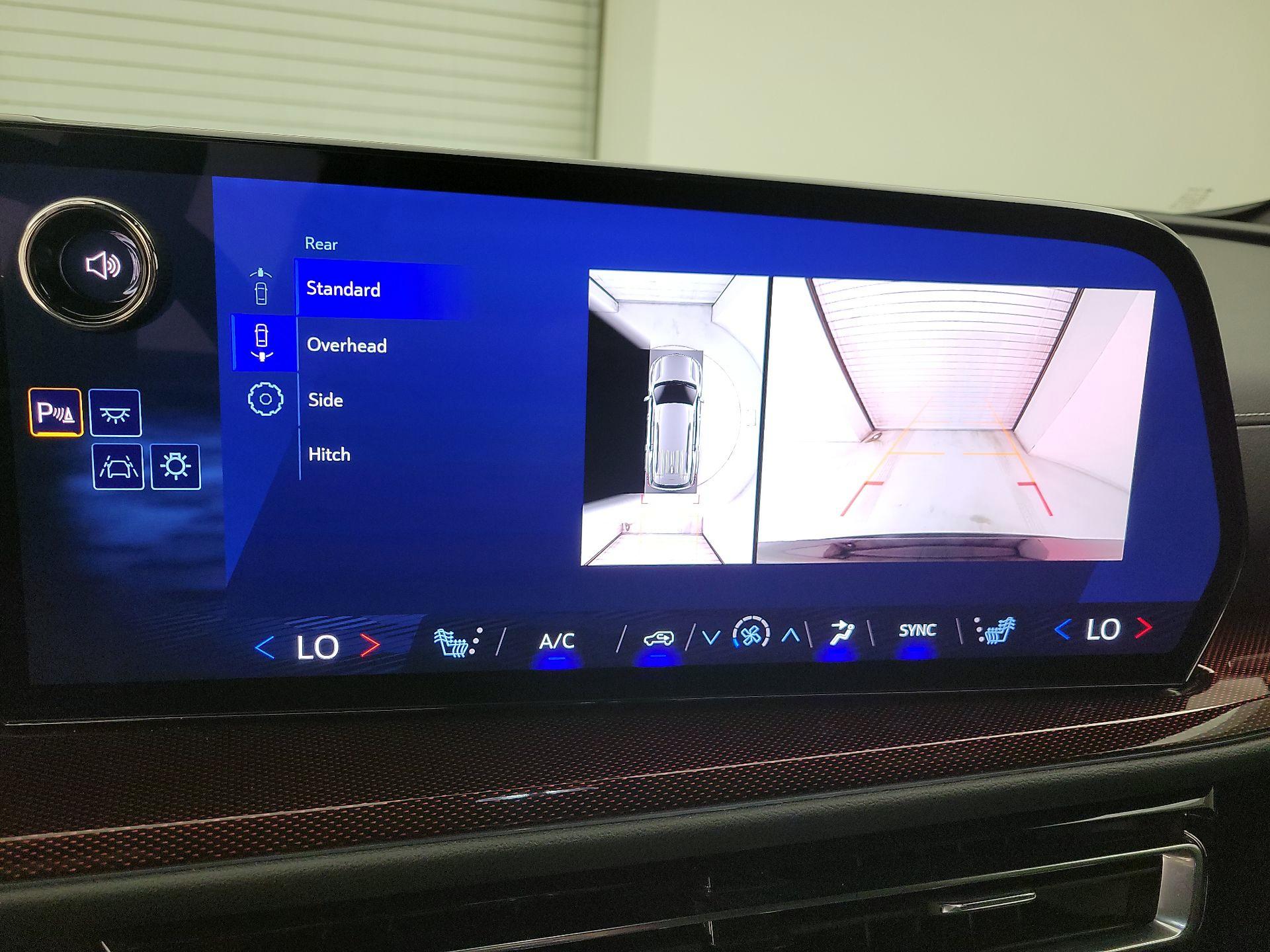 Thumbnail: 2025 Chevrolet Traverse - 14