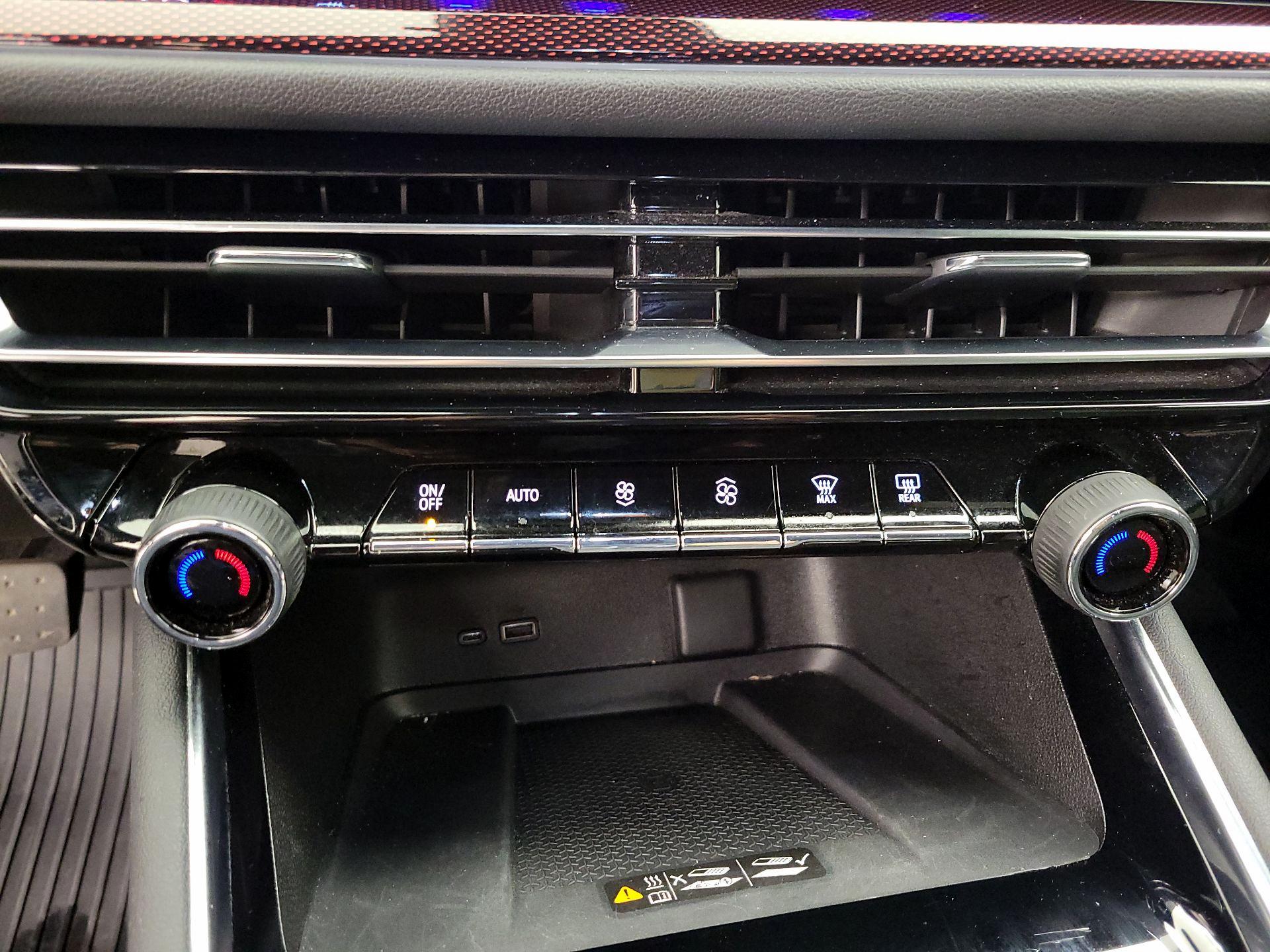 Thumbnail: 2025 Chevrolet Traverse - 16