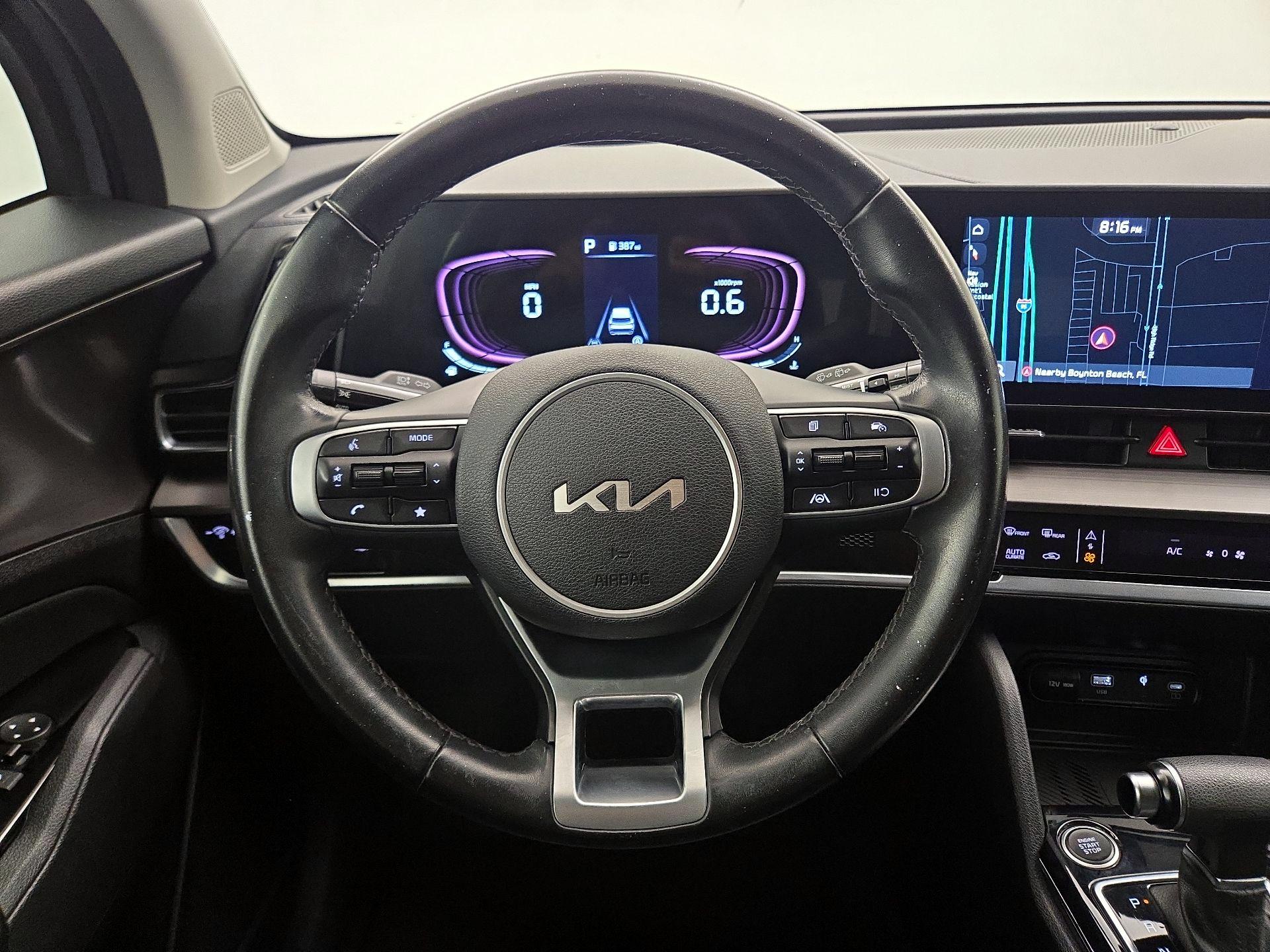 Thumbnail: 2023 Kia Sportage - 10