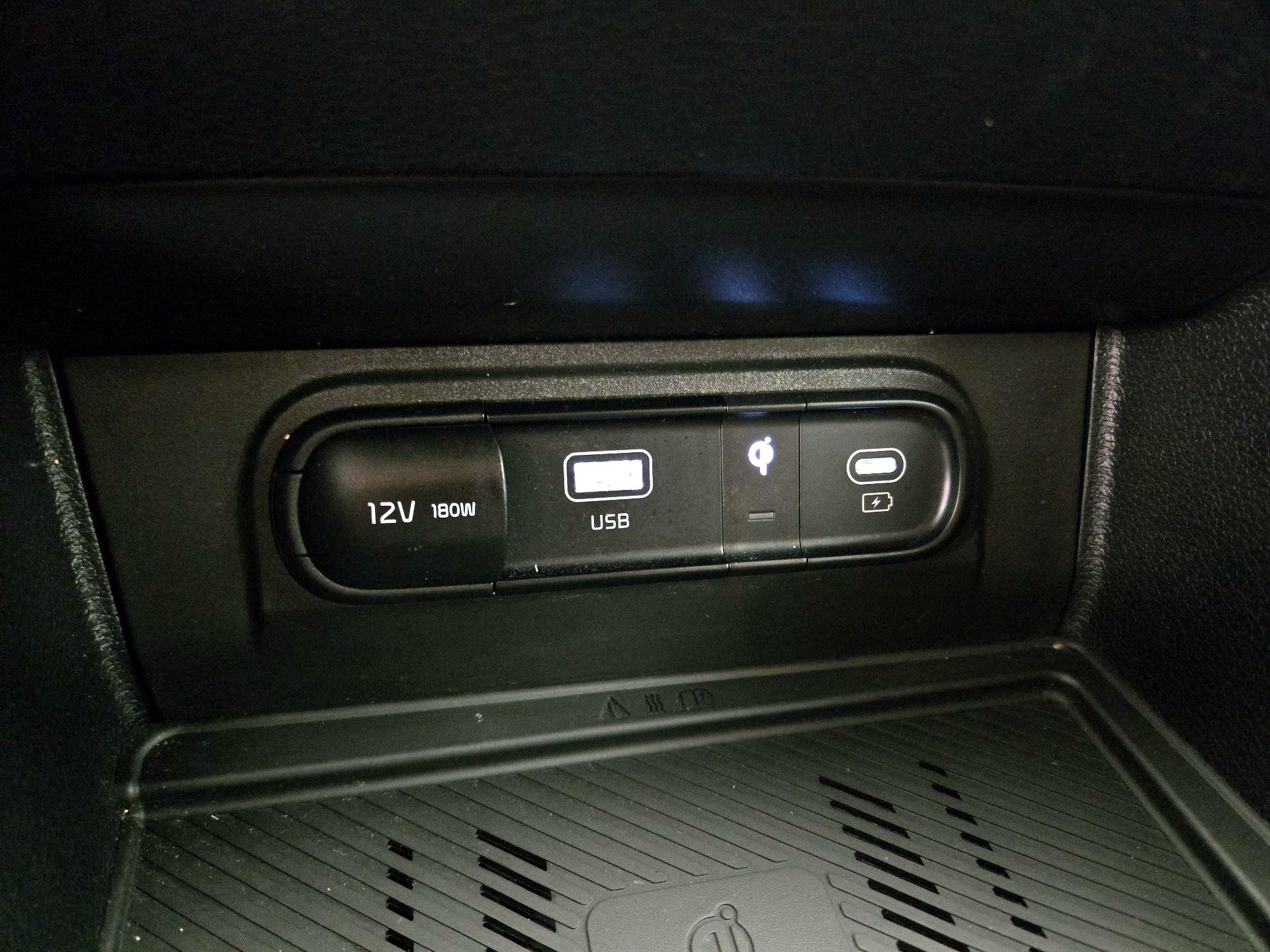 Thumbnail: 2023 Kia Sportage - 19