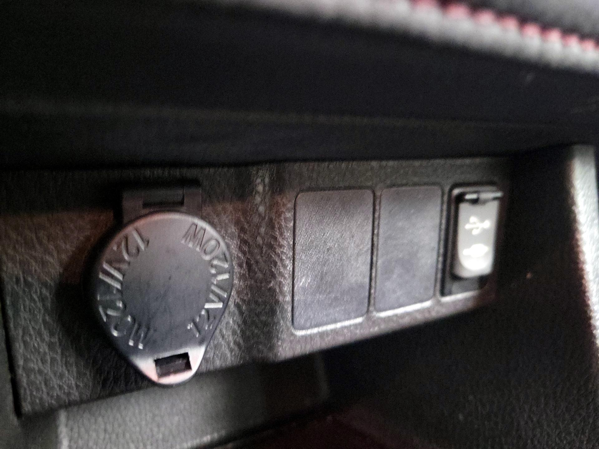 Thumbnail: 2017 Toyota Corolla - 18