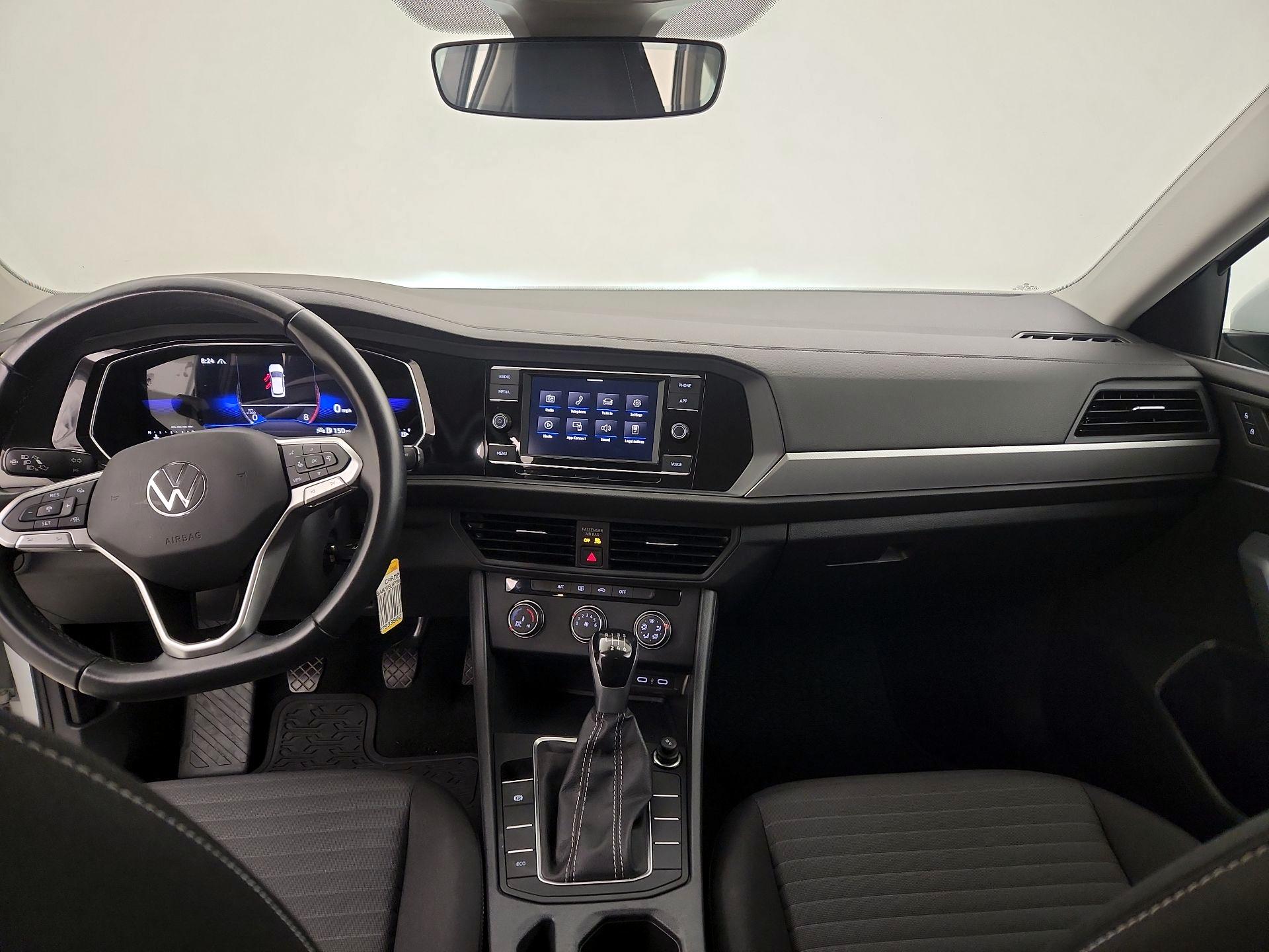 Thumbnail: 2023 Volkswagen Jetta - 9