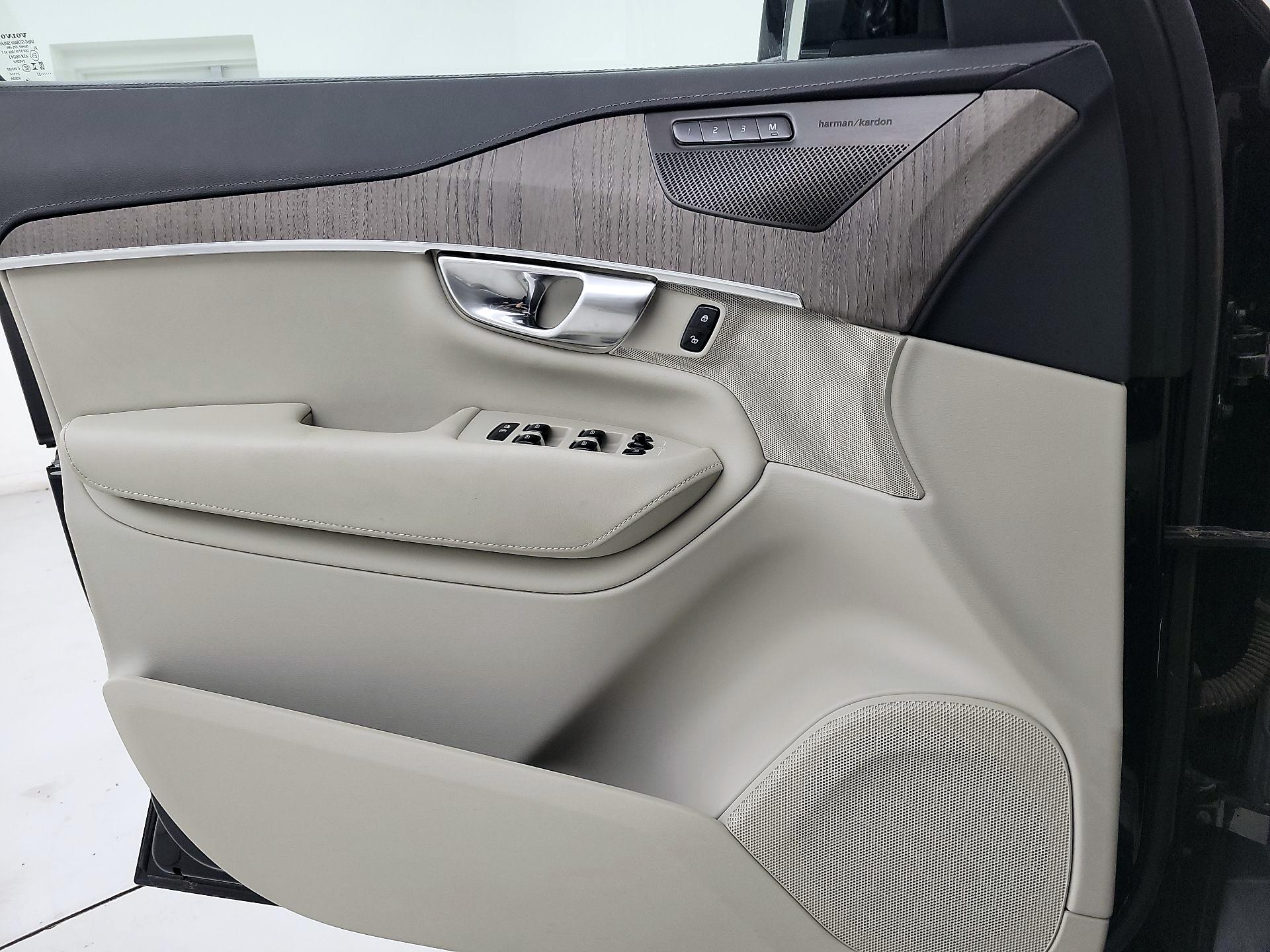 Thumbnail: 2023 Volvo XC90 - 12