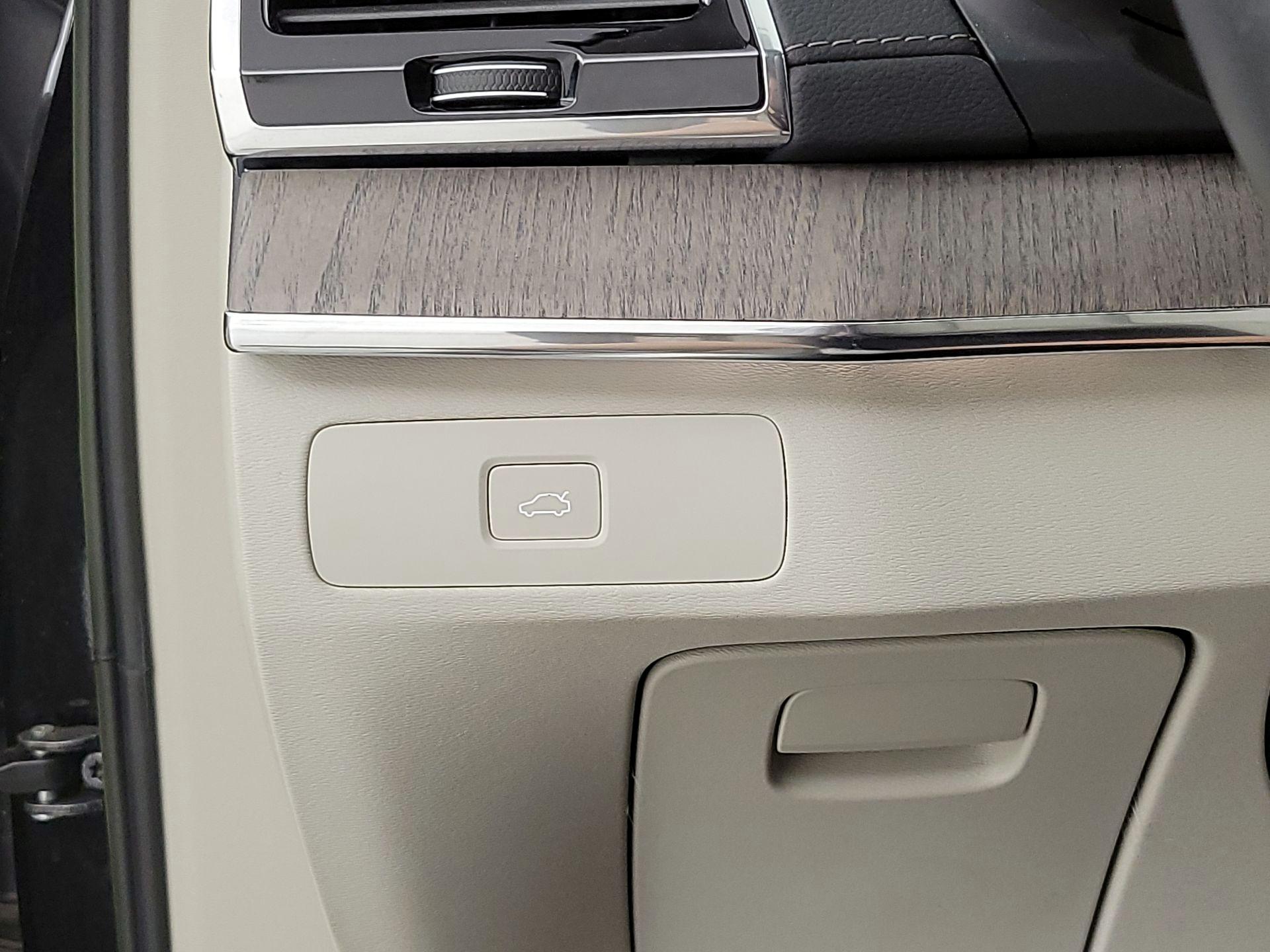 Thumbnail: 2023 Volvo XC90 - 13