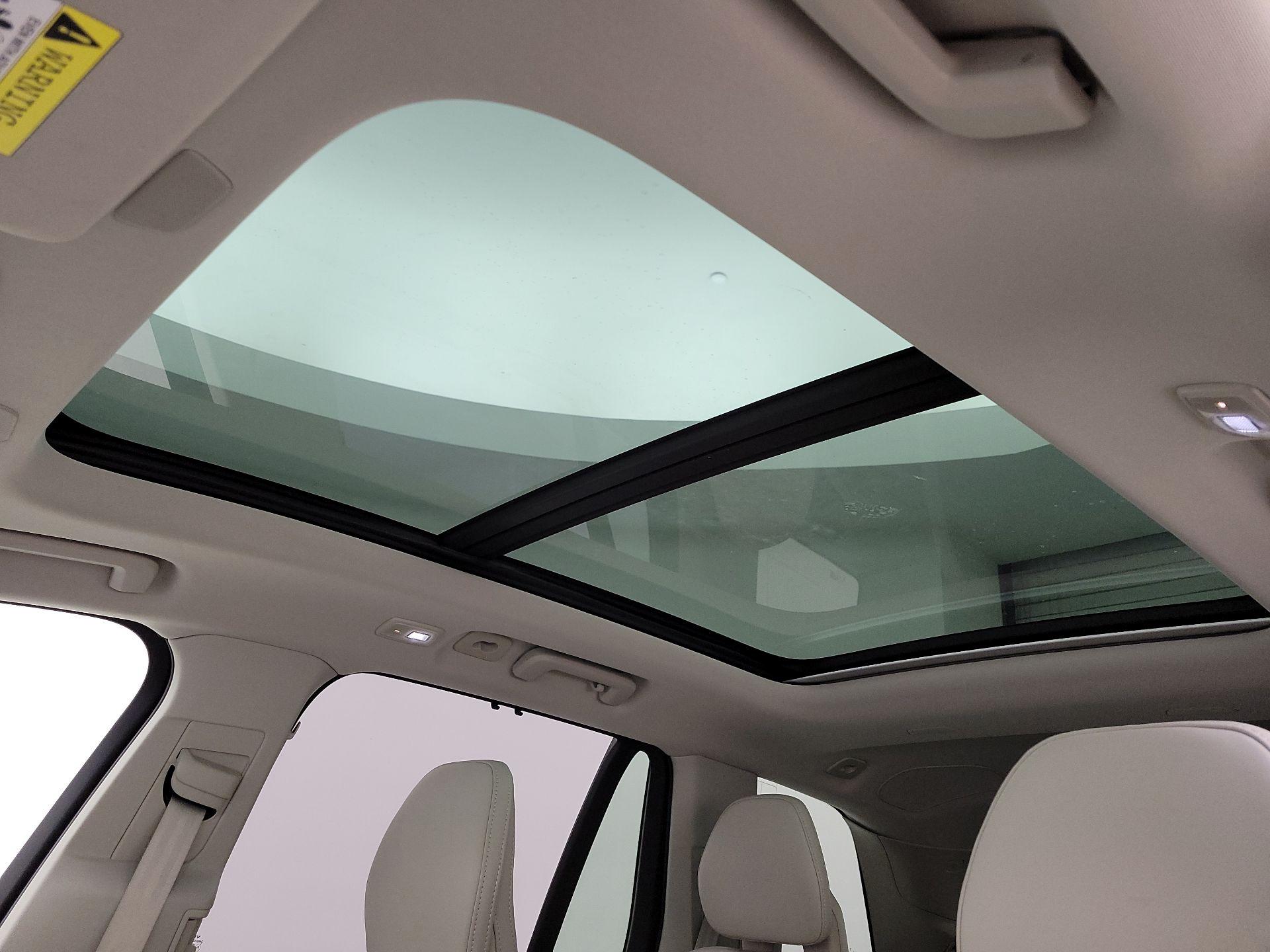 Thumbnail: 2023 Volvo XC90 - 18