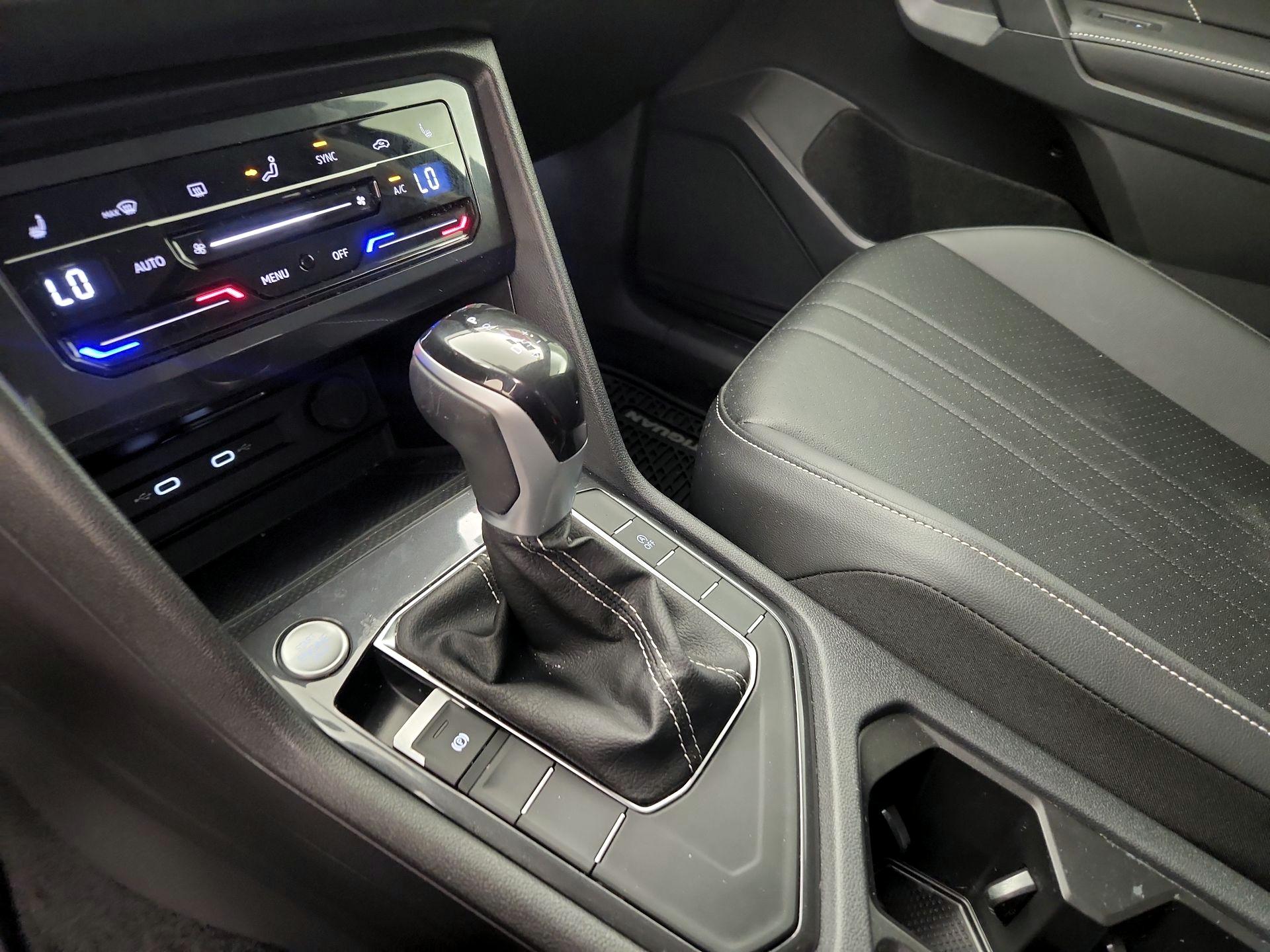 Thumbnail: 2024 Volkswagen Tiguan - 17