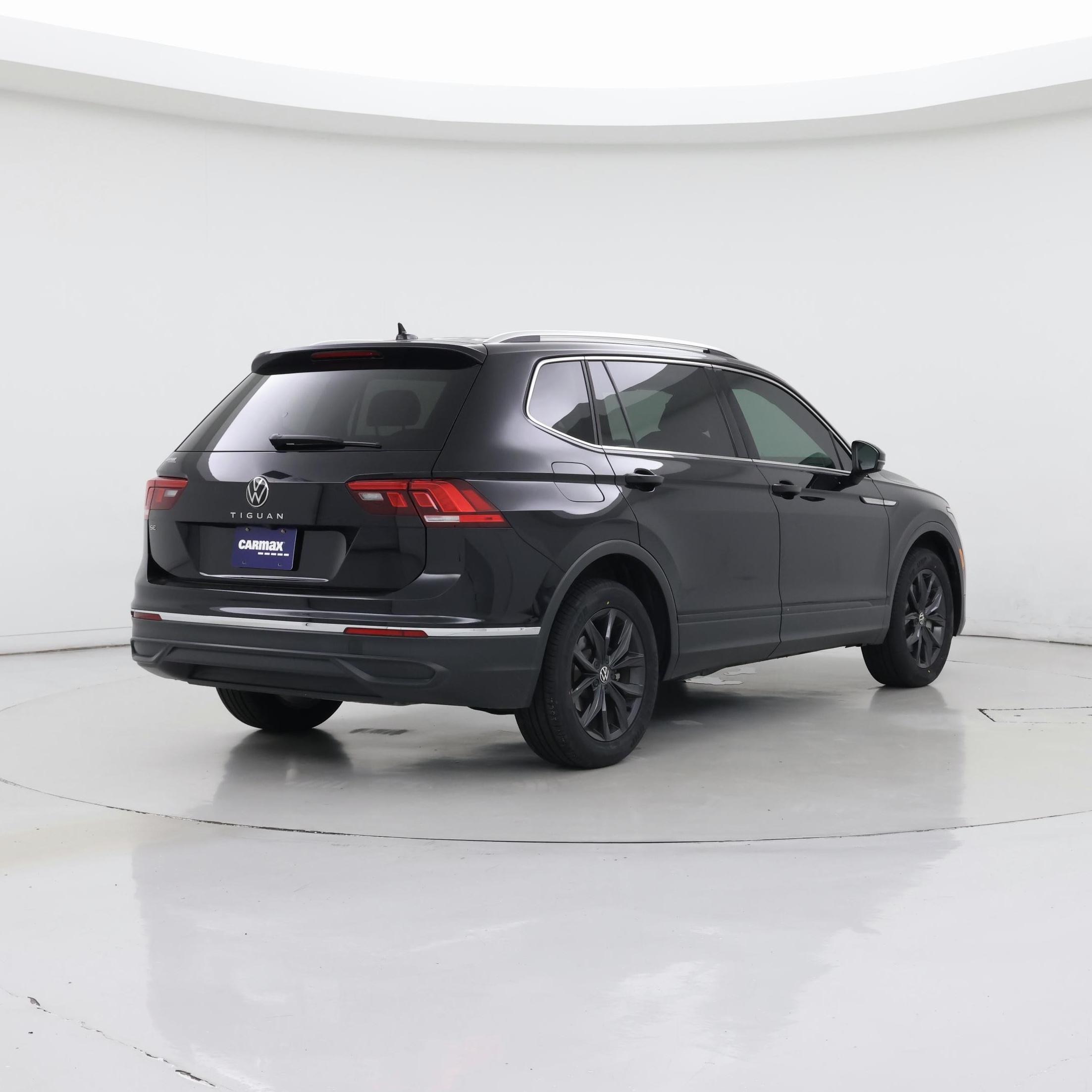 Thumbnail: 2024 Volkswagen Tiguan - 8