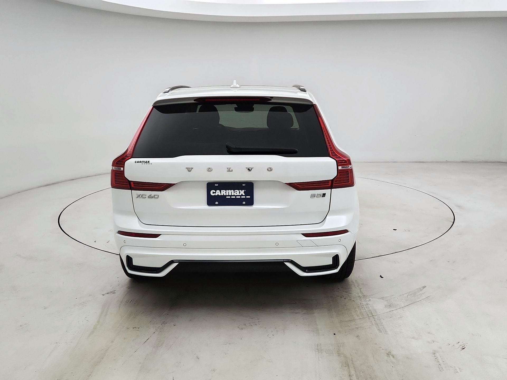 Thumbnail: 2025 Volvo XC60 - 6