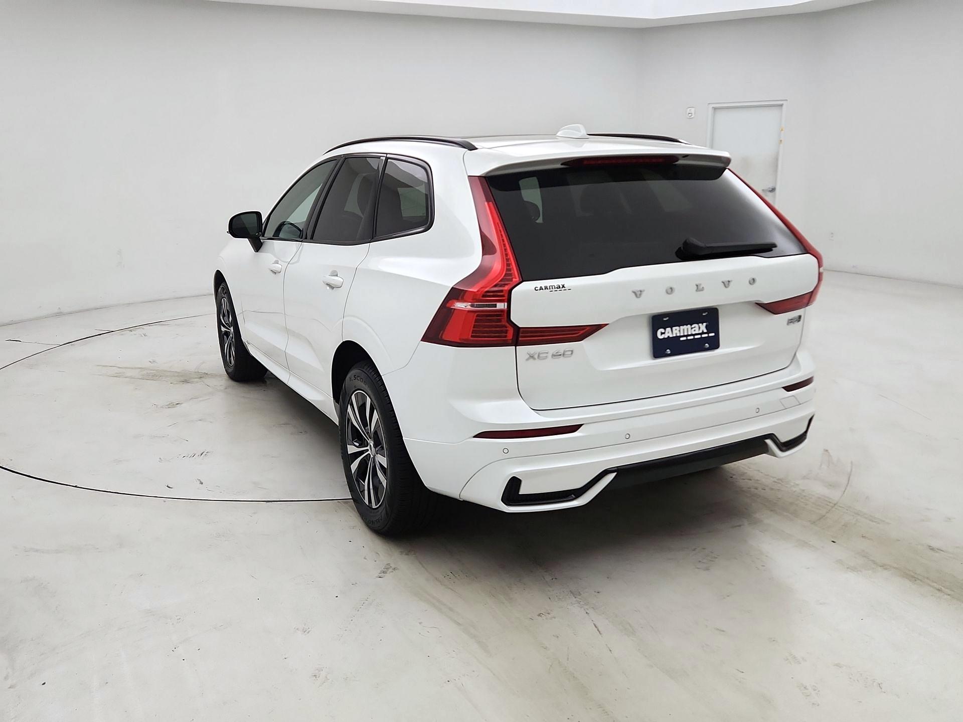 Thumbnail: 2025 Volvo XC60 - 7