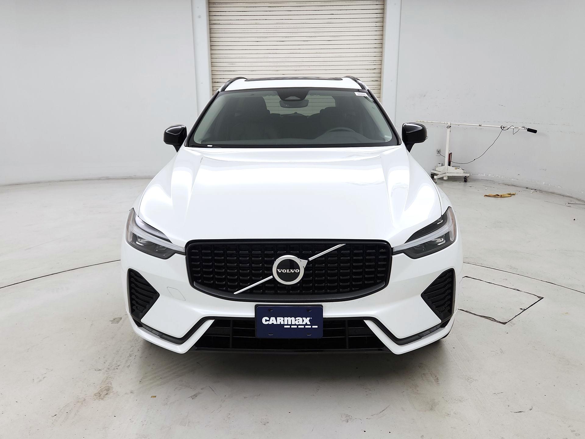 Thumbnail: 2025 Volvo XC60 - 2