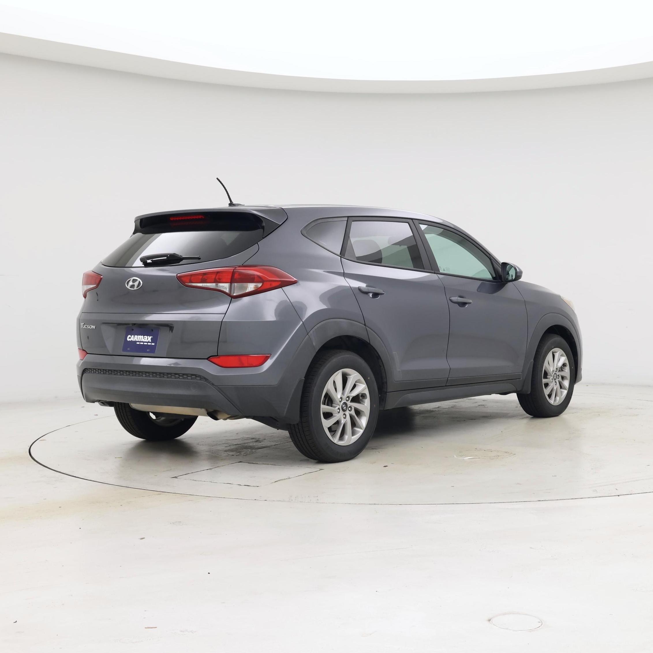 Thumbnail: 2017 Hyundai Tucson - 8