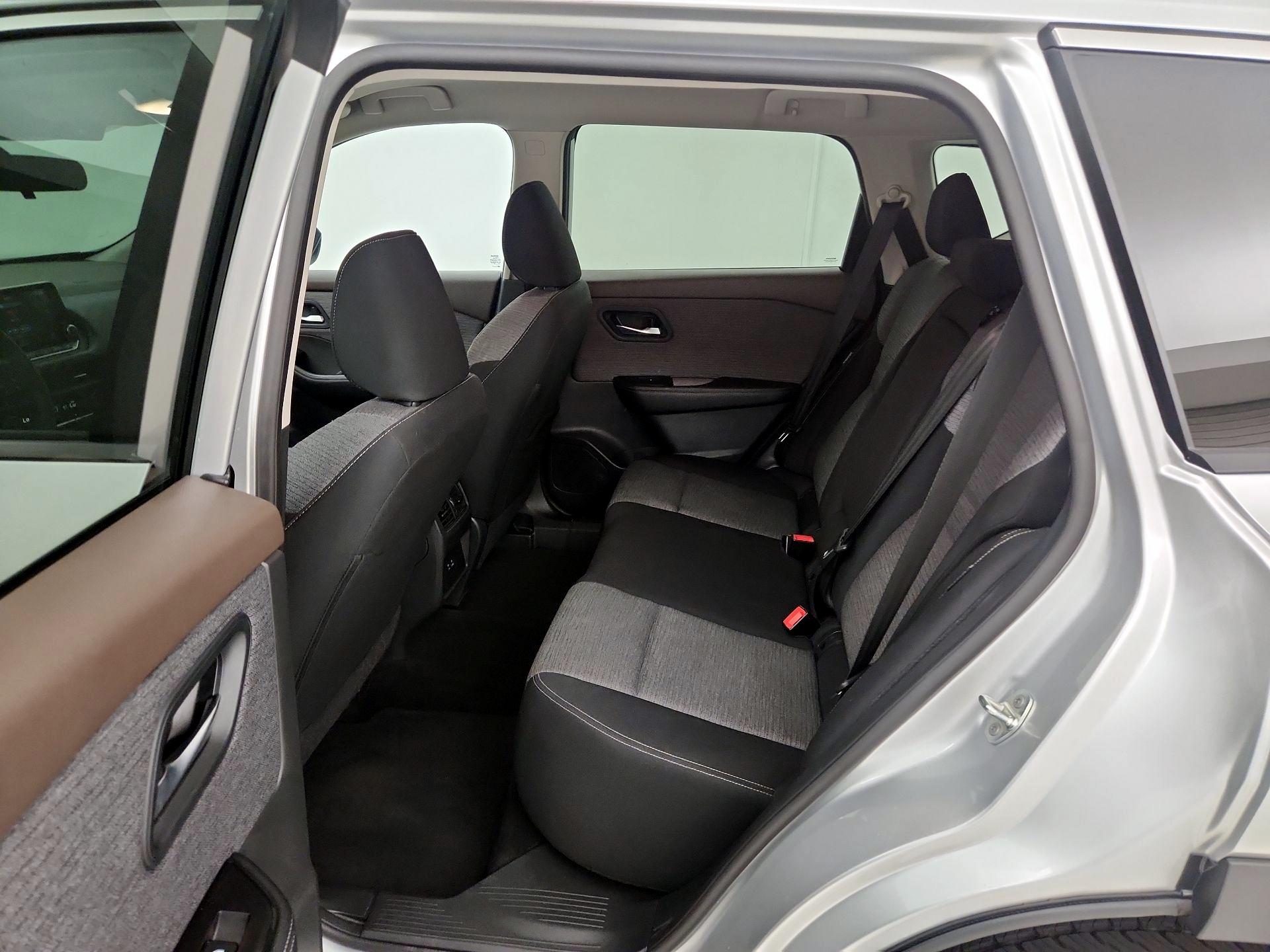 Thumbnail: 2023 Nissan Rogue - 19