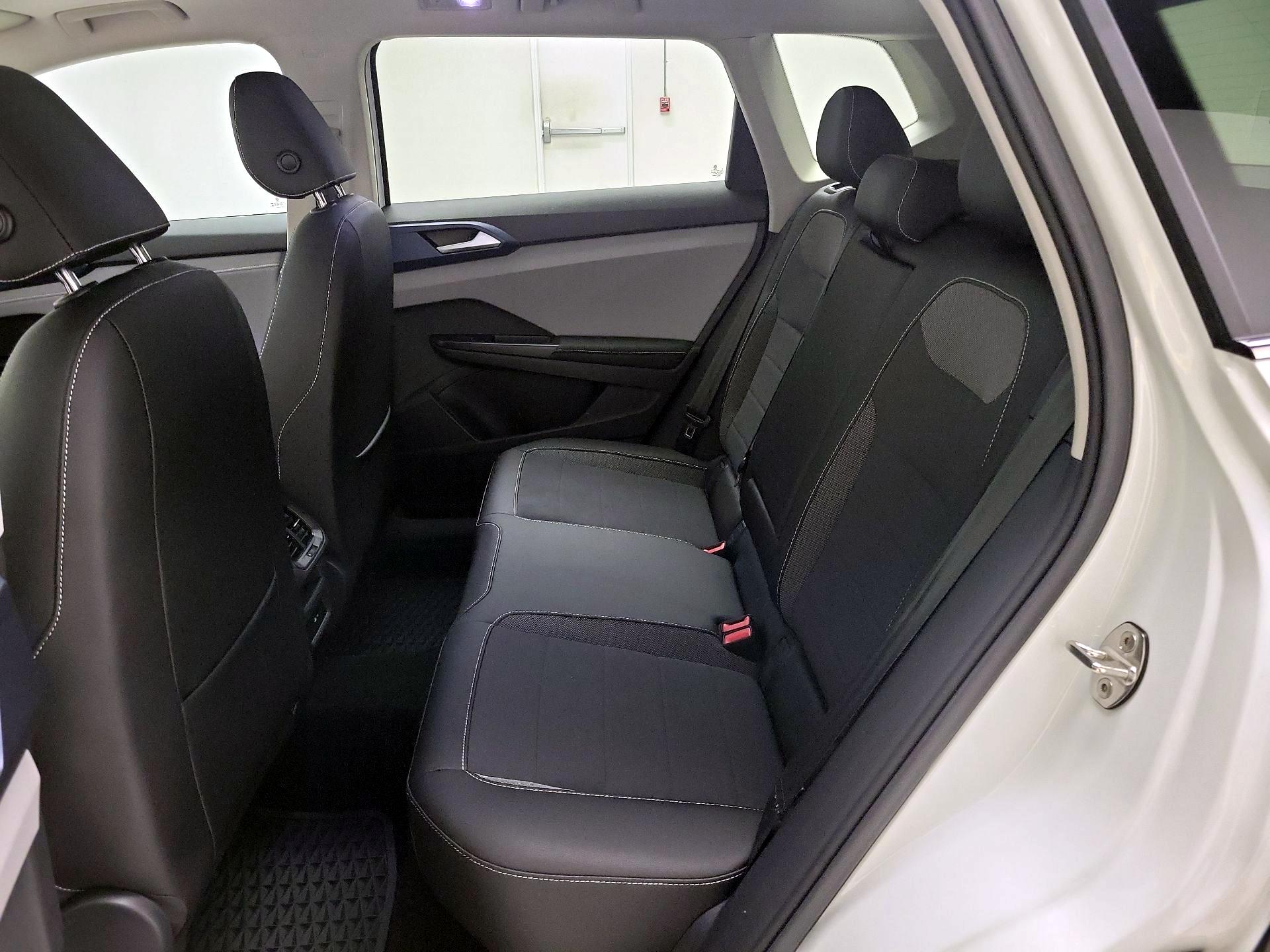 Thumbnail: 2024 Volkswagen Taos - 20