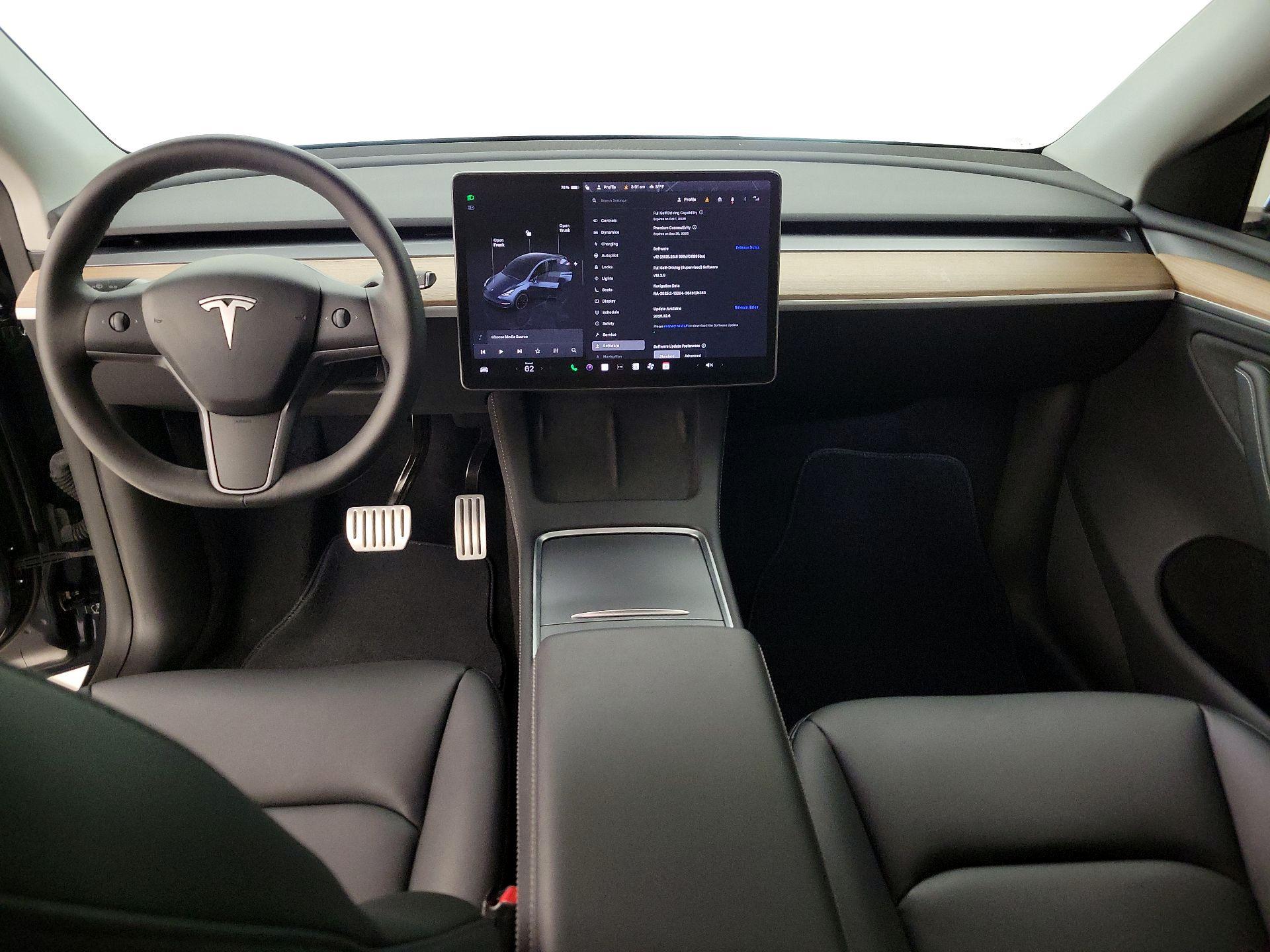 Thumbnail: 2024 Tesla Model Y - 9