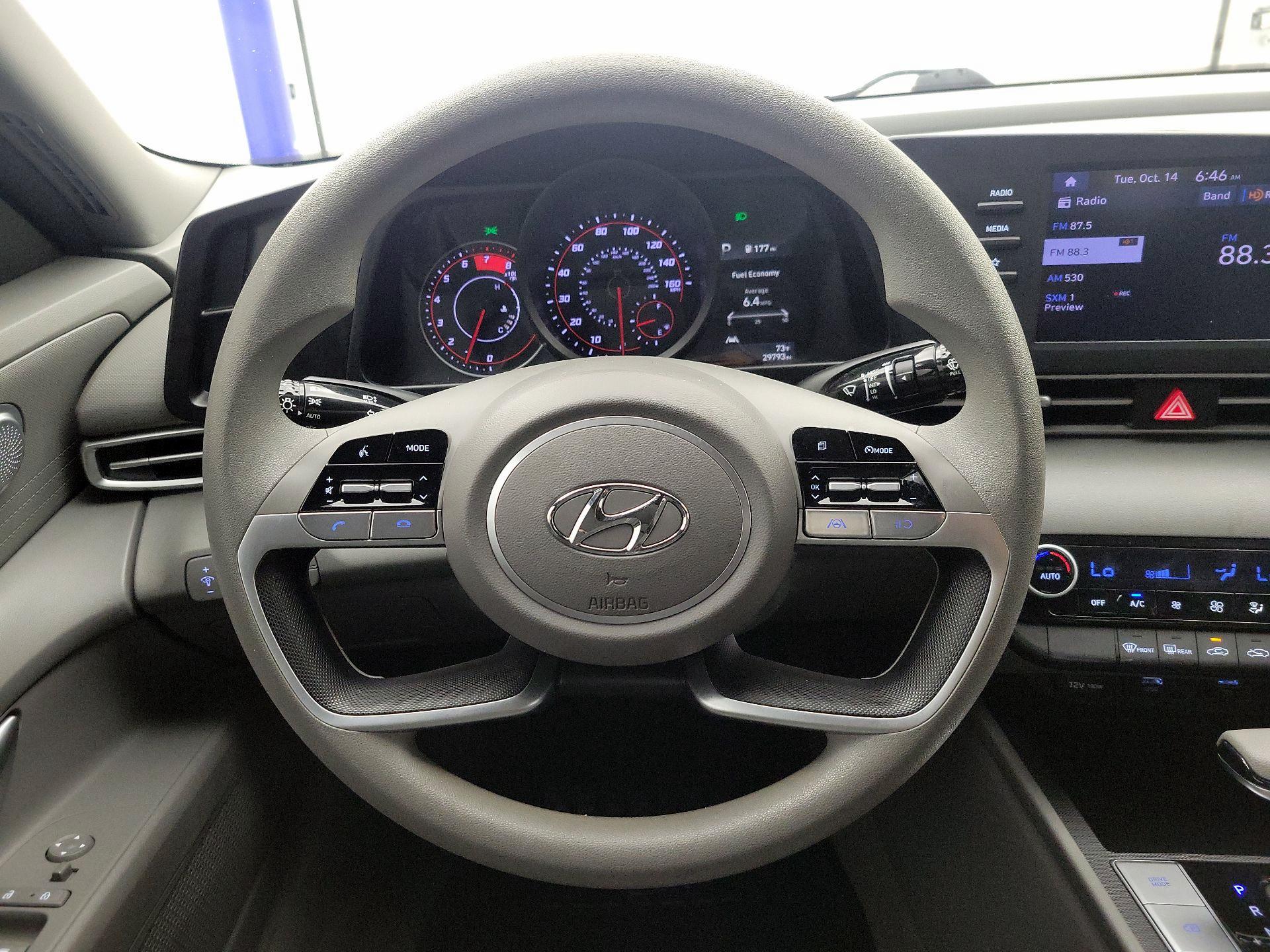 Thumbnail: 2023 Hyundai Elantra - 10