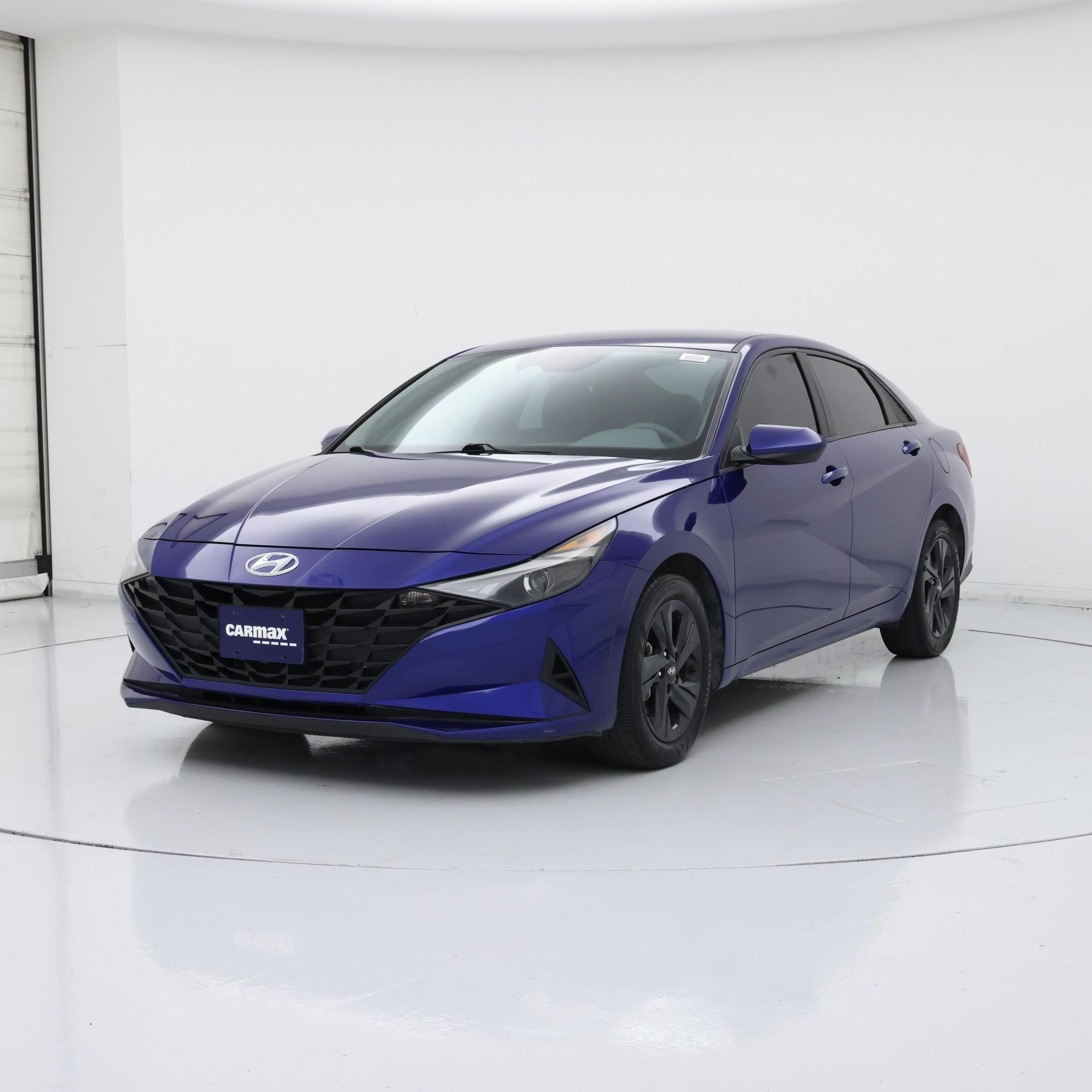 Thumbnail: 2023 Hyundai Elantra - 4