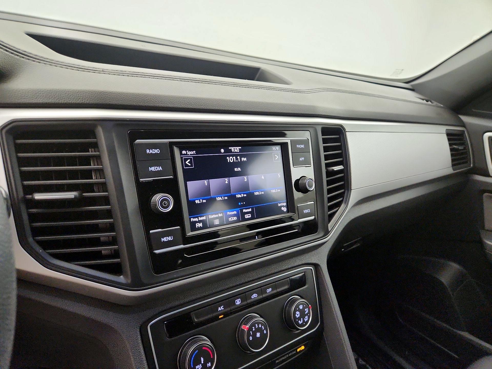 Thumbnail: 2021 Volkswagen Atlas - 15