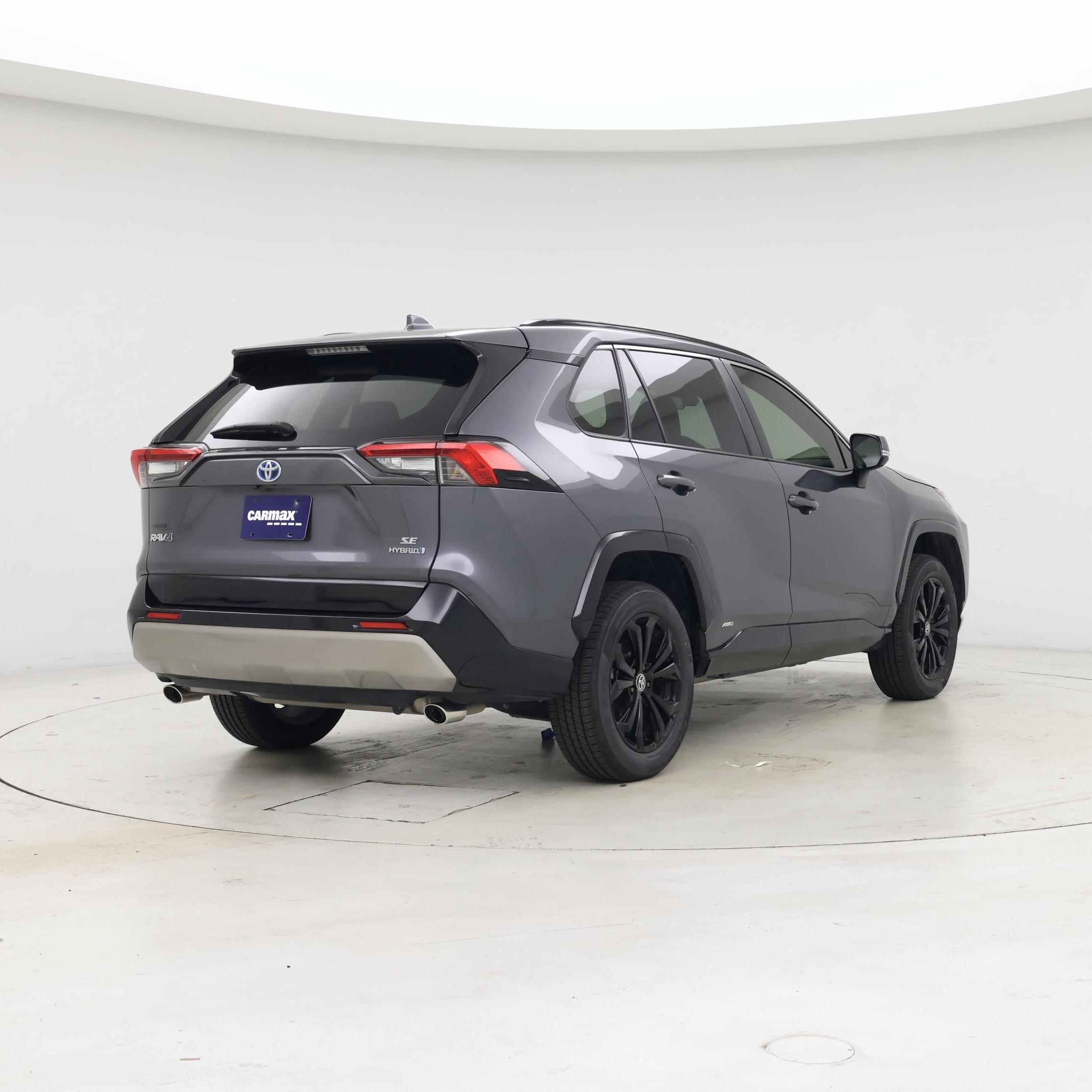 Thumbnail: 2022 Toyota RAV4 - 8