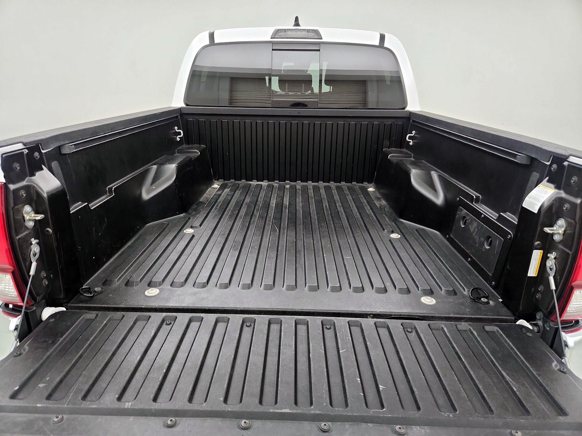 Thumbnail: 2020 Toyota Tacoma - 20
