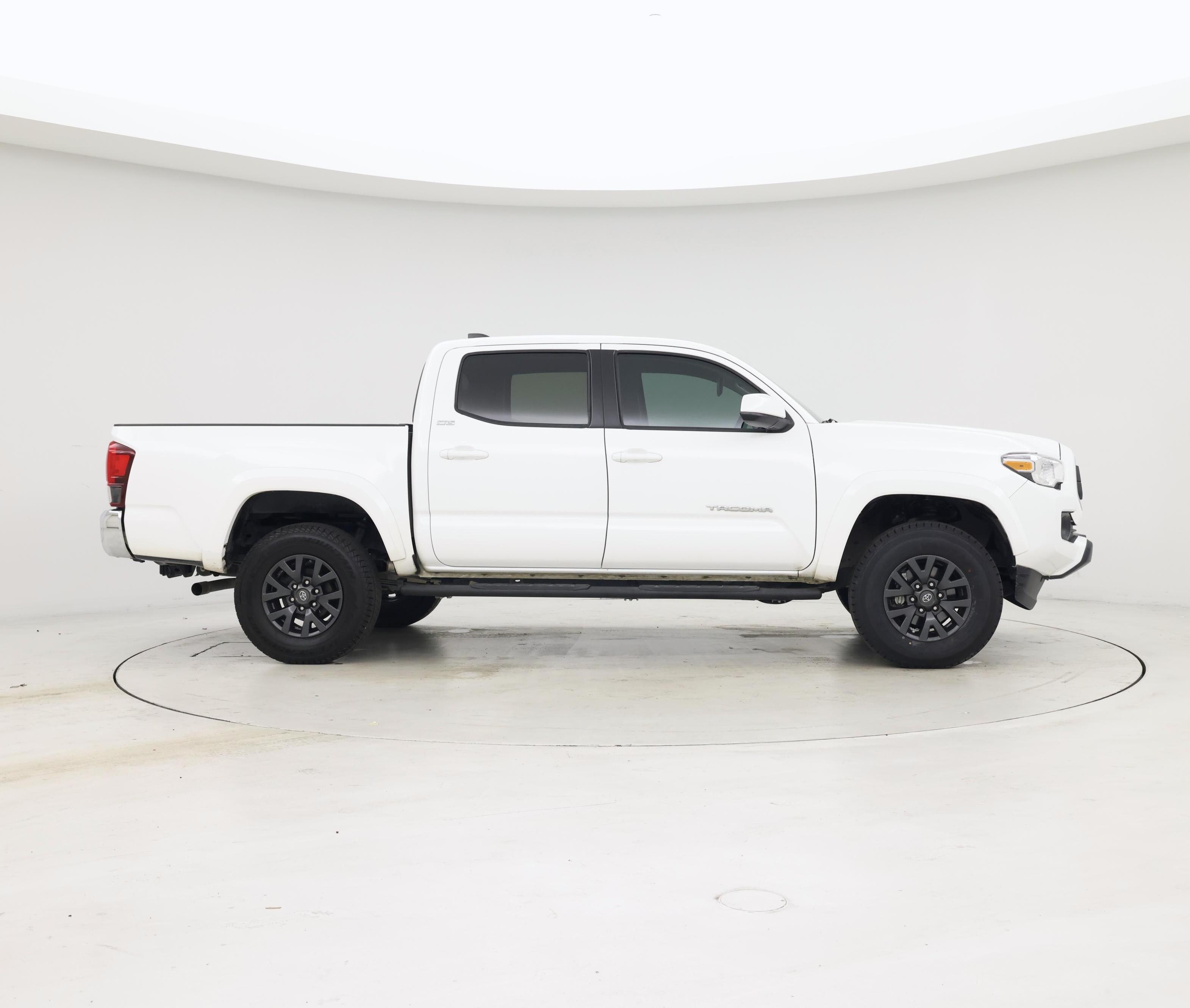 Thumbnail: 2020 Toyota Tacoma - 7