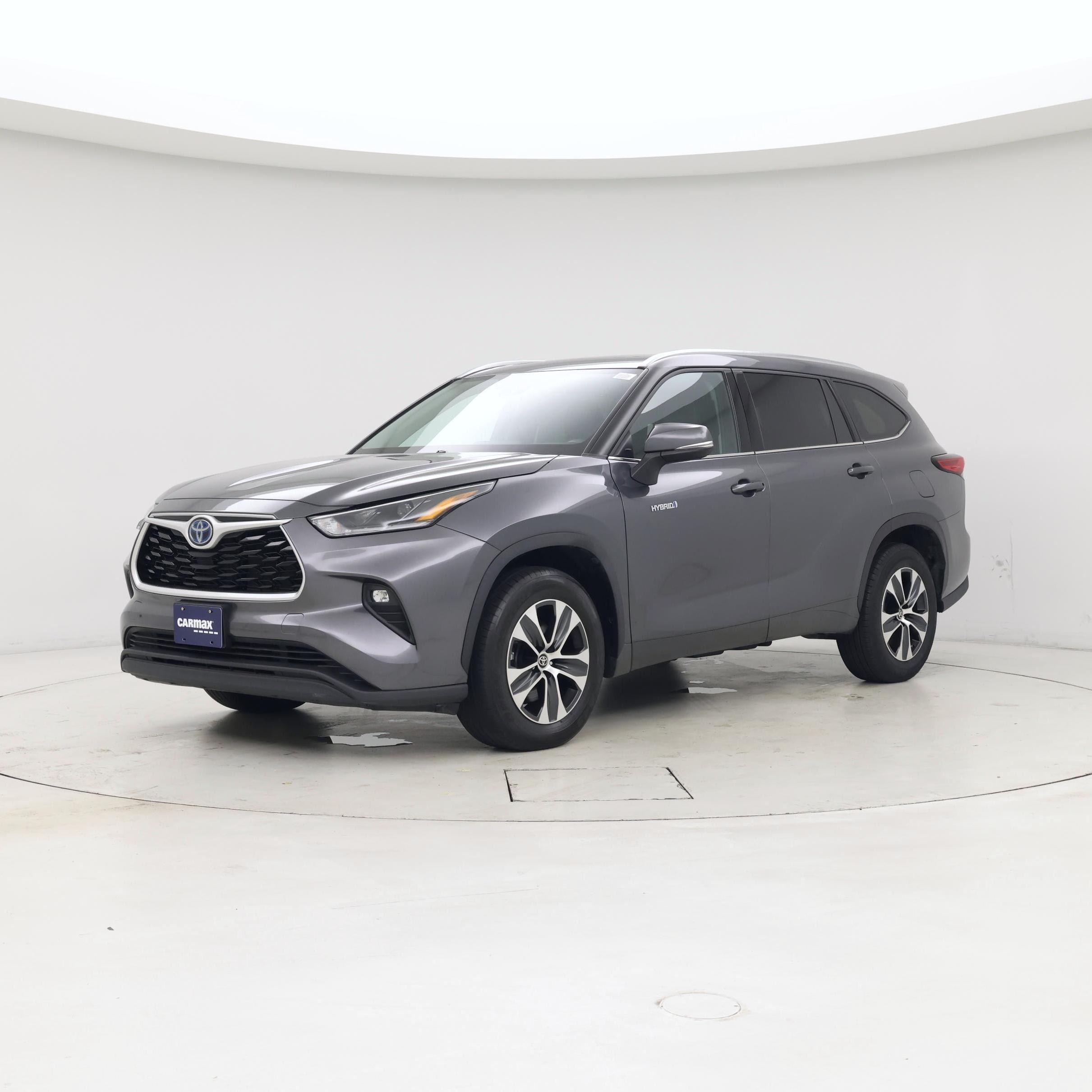 Thumbnail: 2021 Toyota Highlander - 4