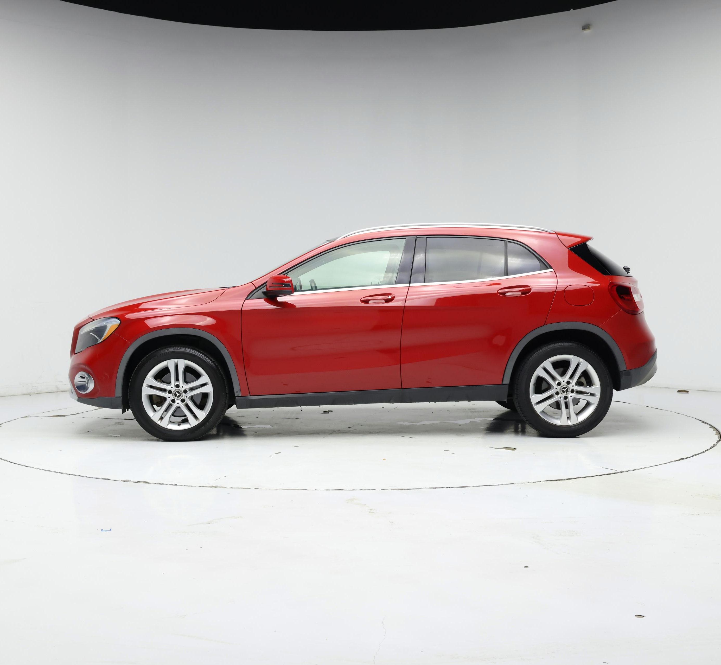 Thumbnail: 2018 Mercedes-Benz GLA - 3