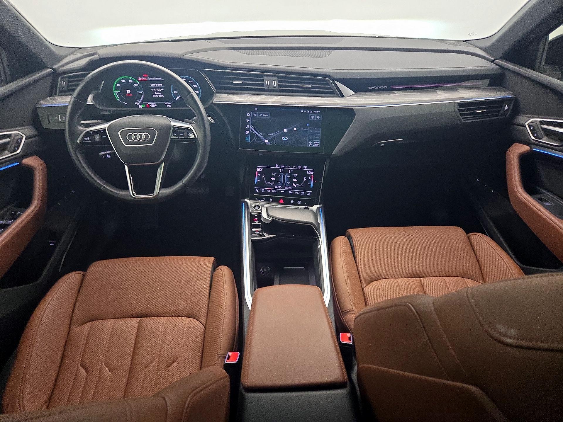 Thumbnail: 2023 Audi e-tron - 9