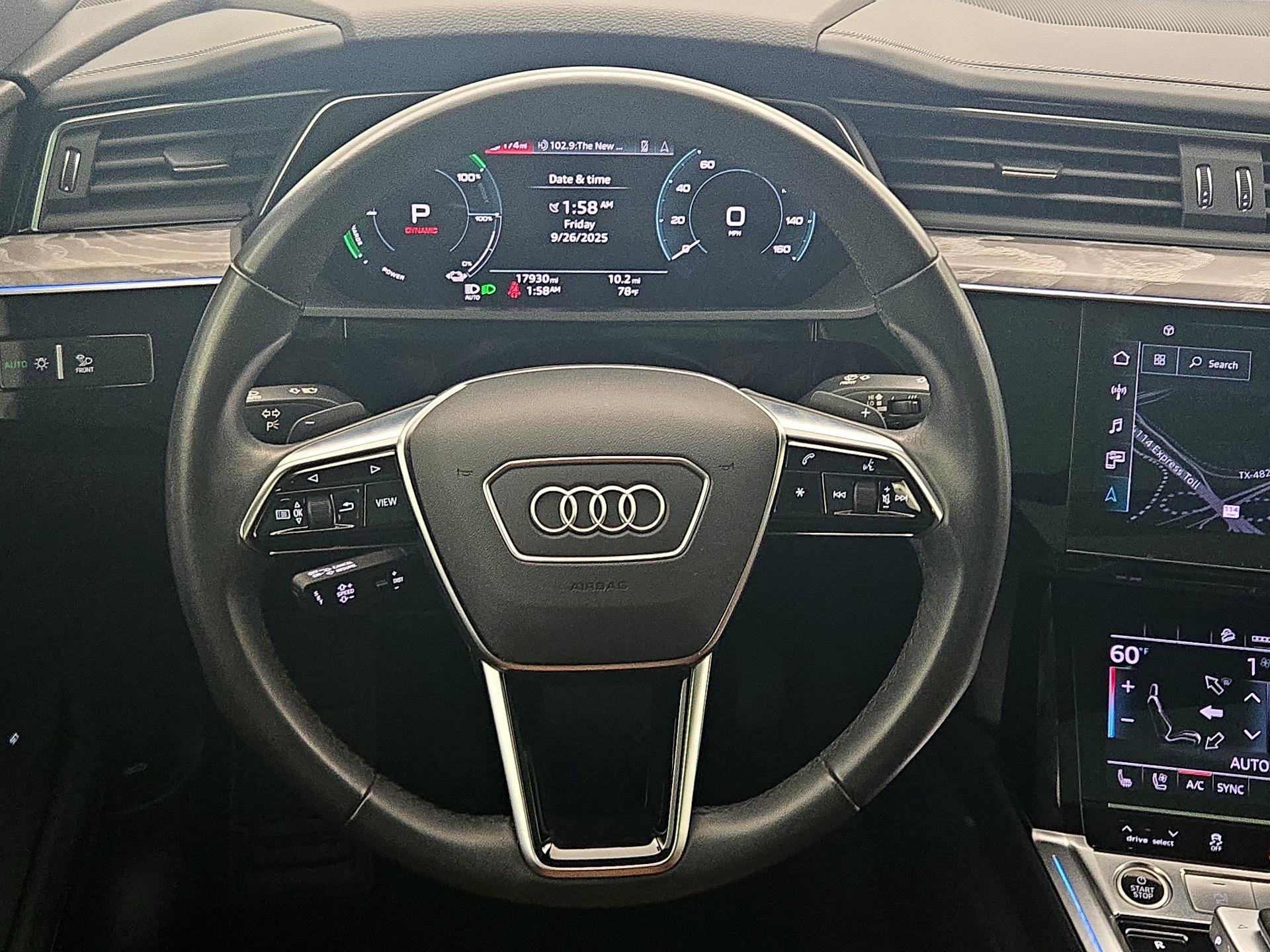 Thumbnail: 2023 Audi e-tron - 10