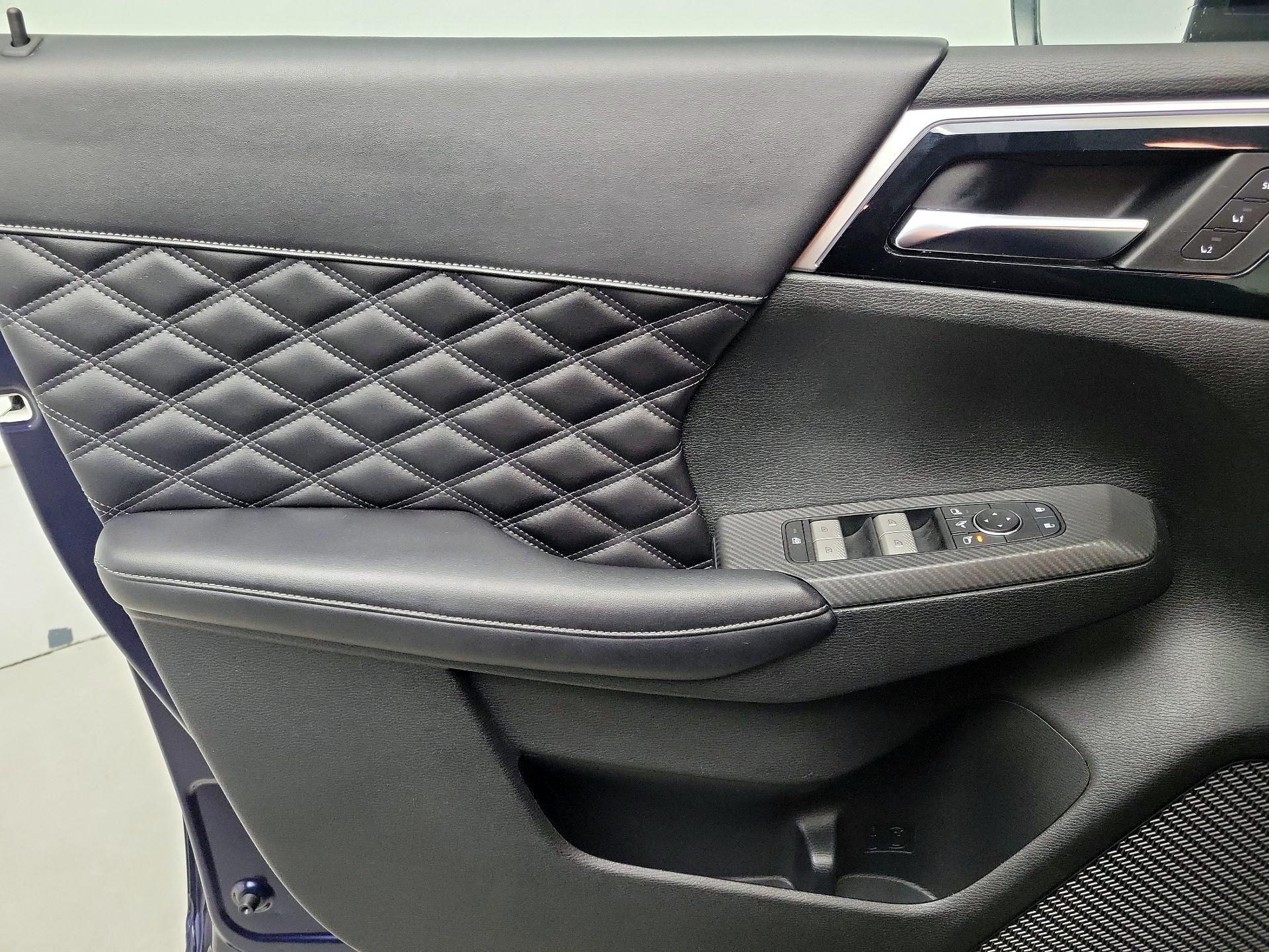 Thumbnail: 2022 Mitsubishi Outlander - 12