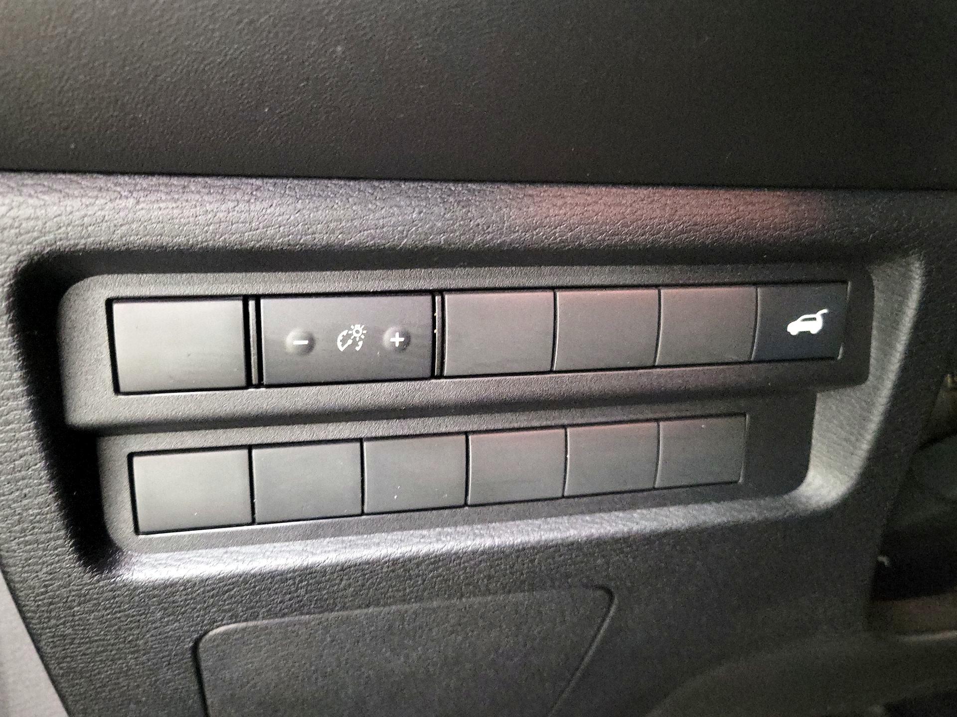 Thumbnail: 2022 Mitsubishi Outlander - 13