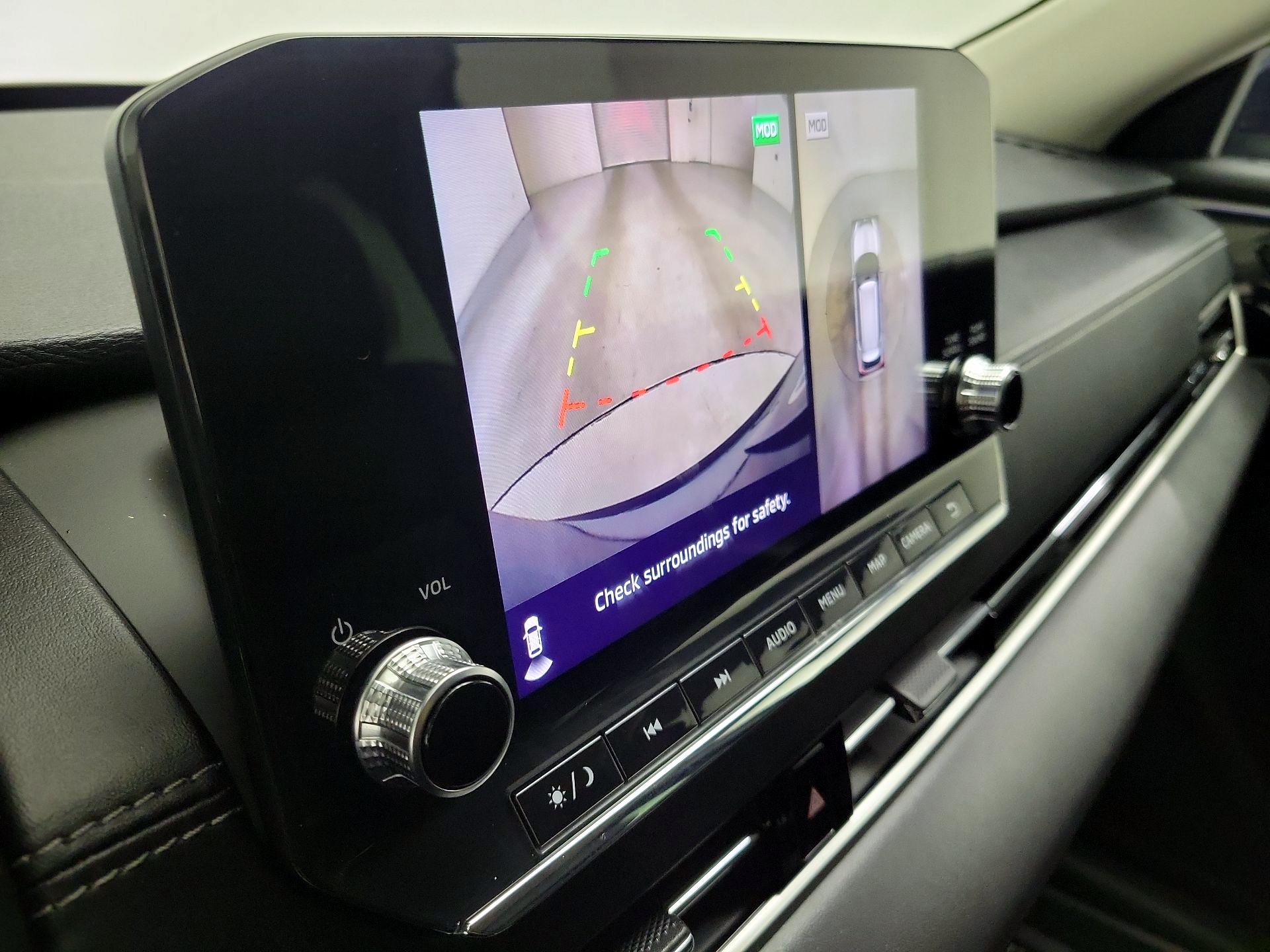 Thumbnail: 2022 Mitsubishi Outlander - 14