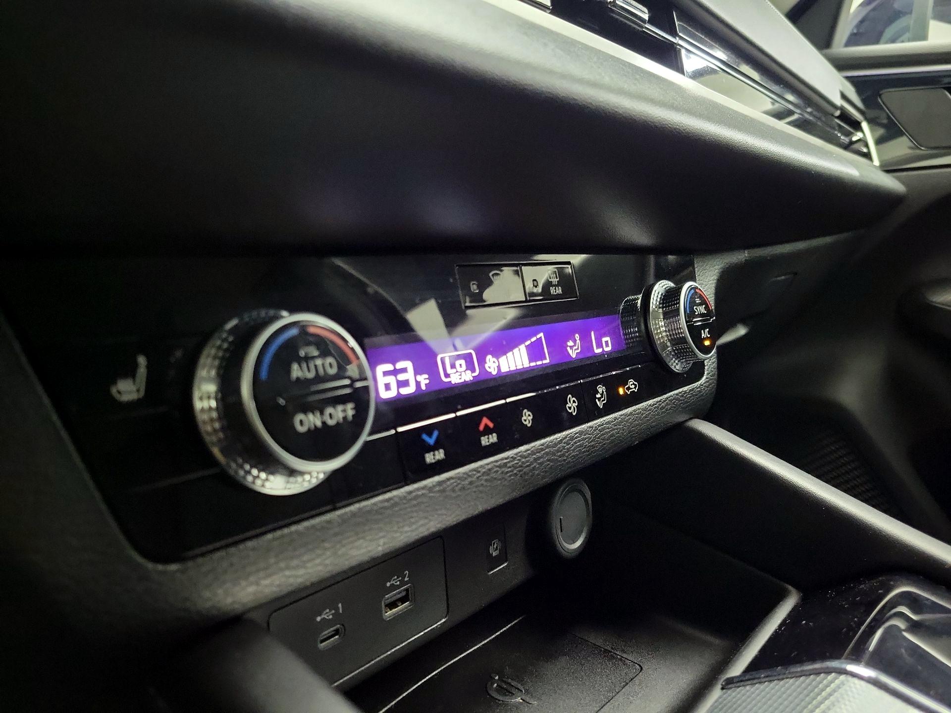 Thumbnail: 2022 Mitsubishi Outlander - 16