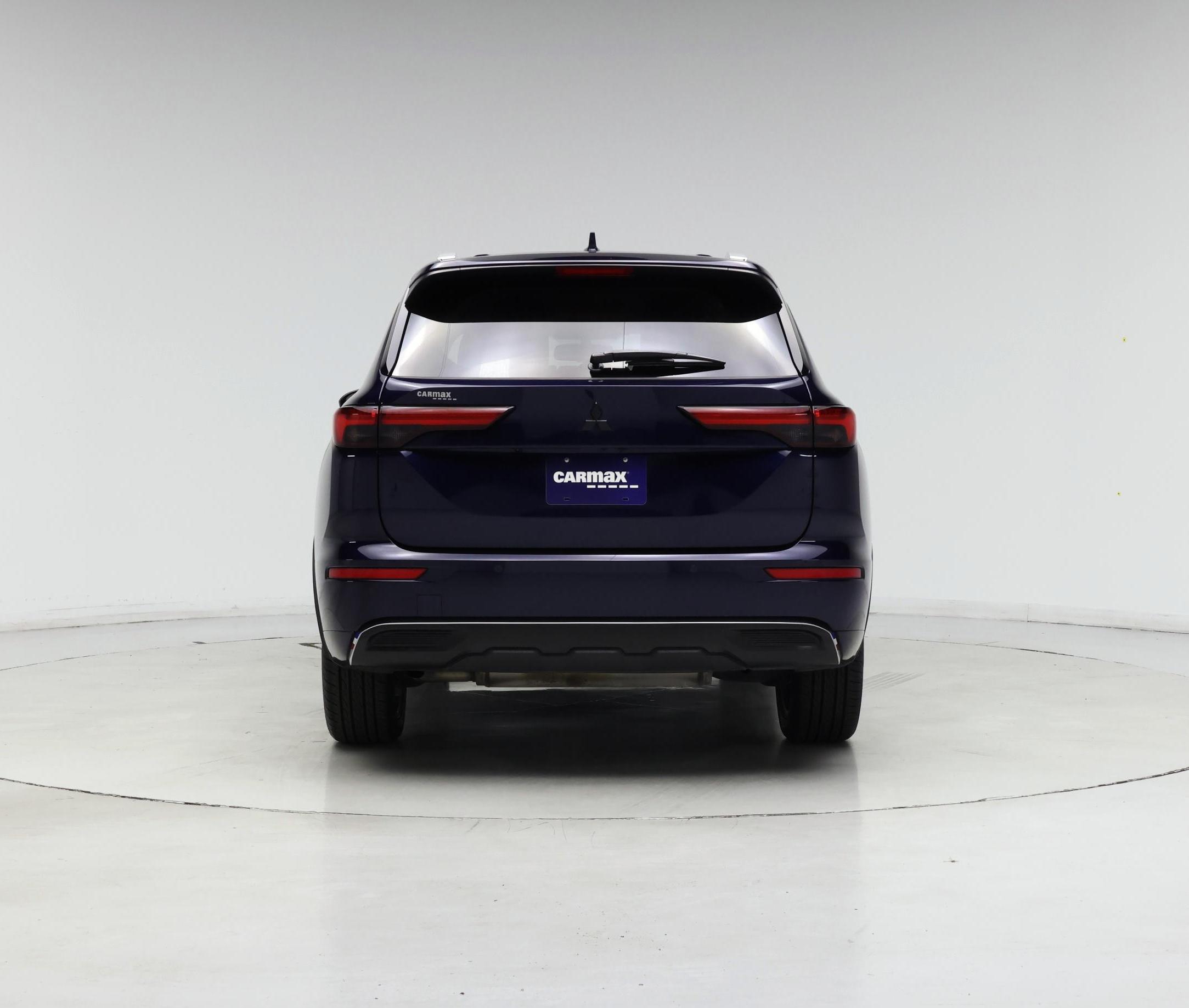 Thumbnail: 2022 Mitsubishi Outlander - 6