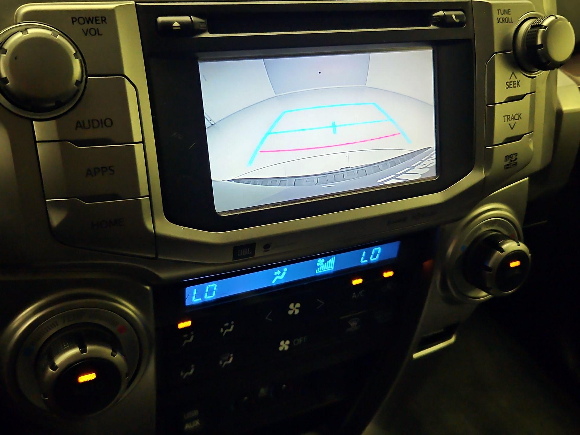 Thumbnail: 2016 Toyota 4Runner - 15