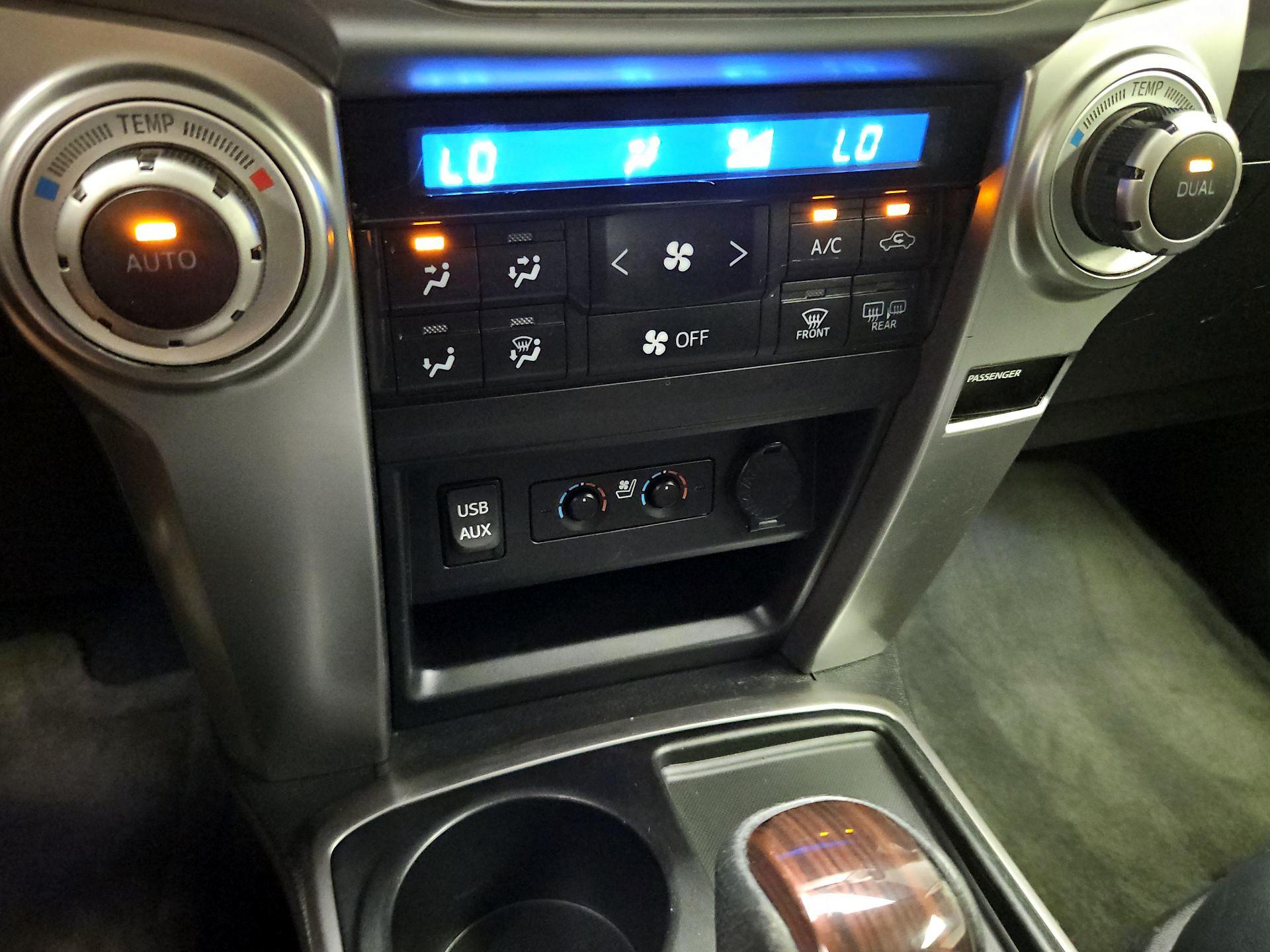 Thumbnail: 2016 Toyota 4Runner - 17