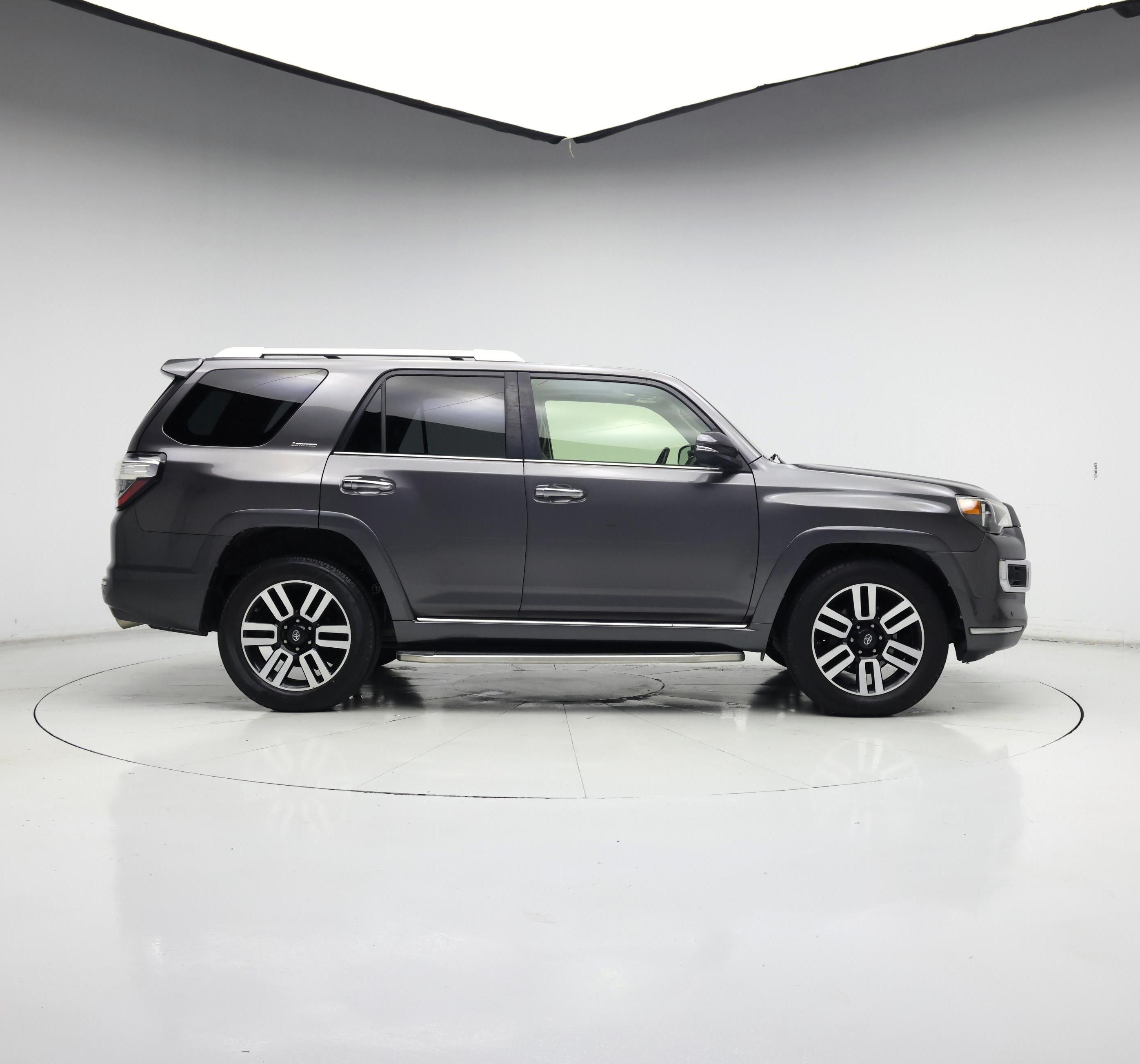 Thumbnail: 2016 Toyota 4Runner - 7
