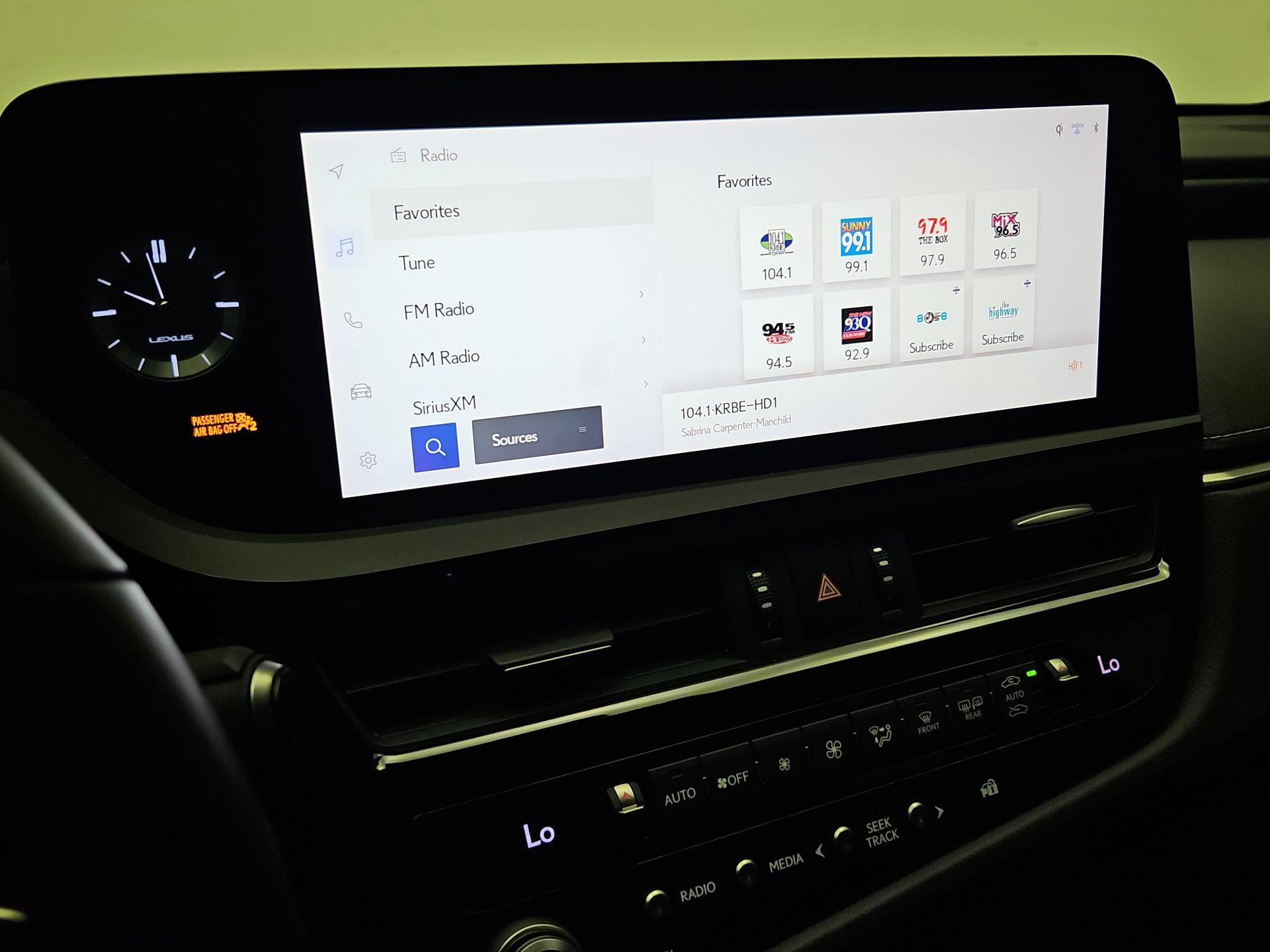 Thumbnail: 2024 Lexus ES - 16