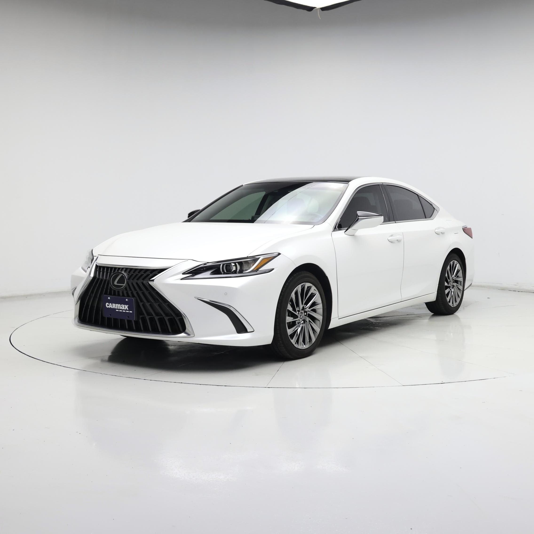 Thumbnail: 2024 Lexus ES - 4