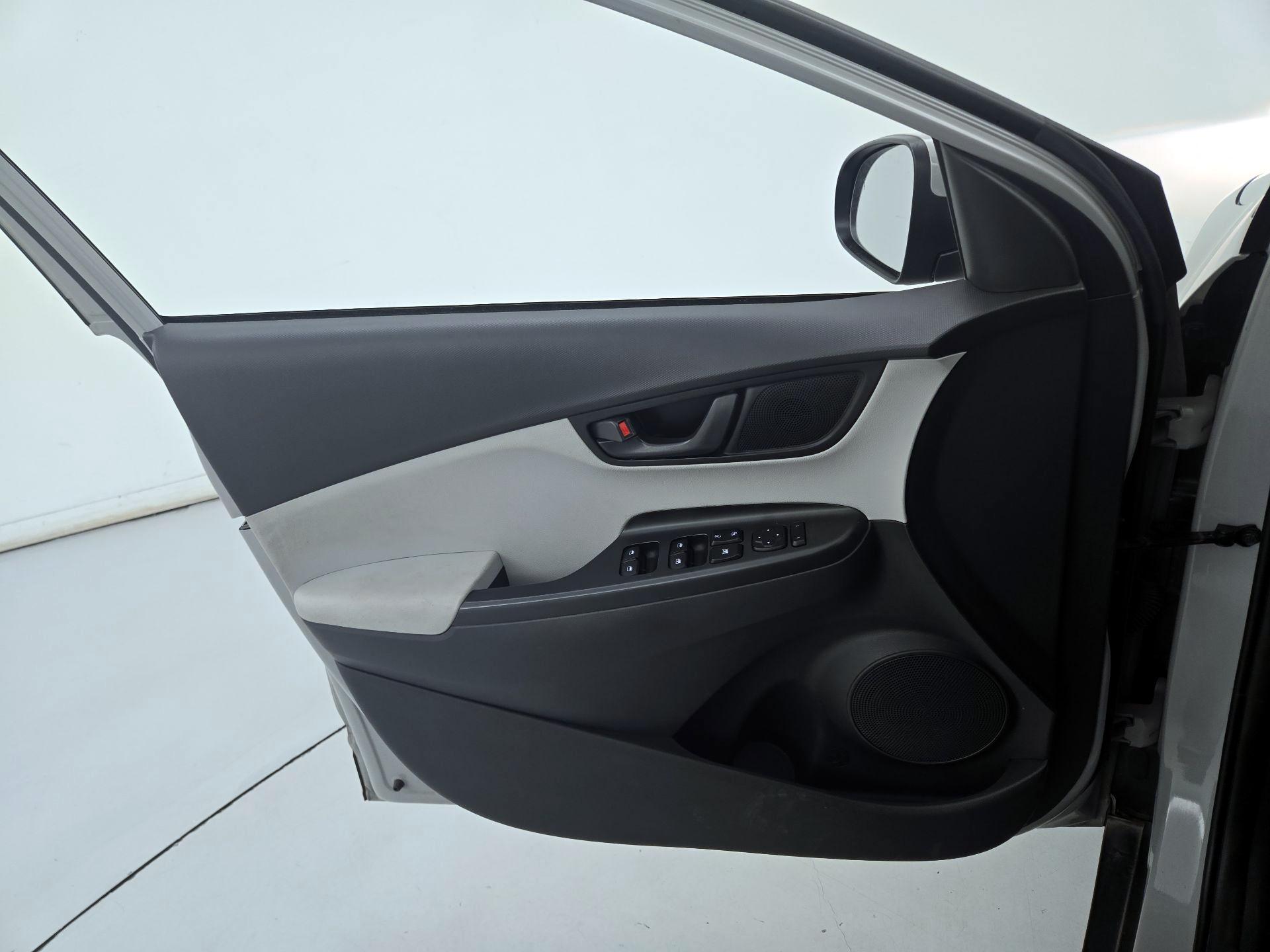 Thumbnail: 2023 Hyundai Kona - 12