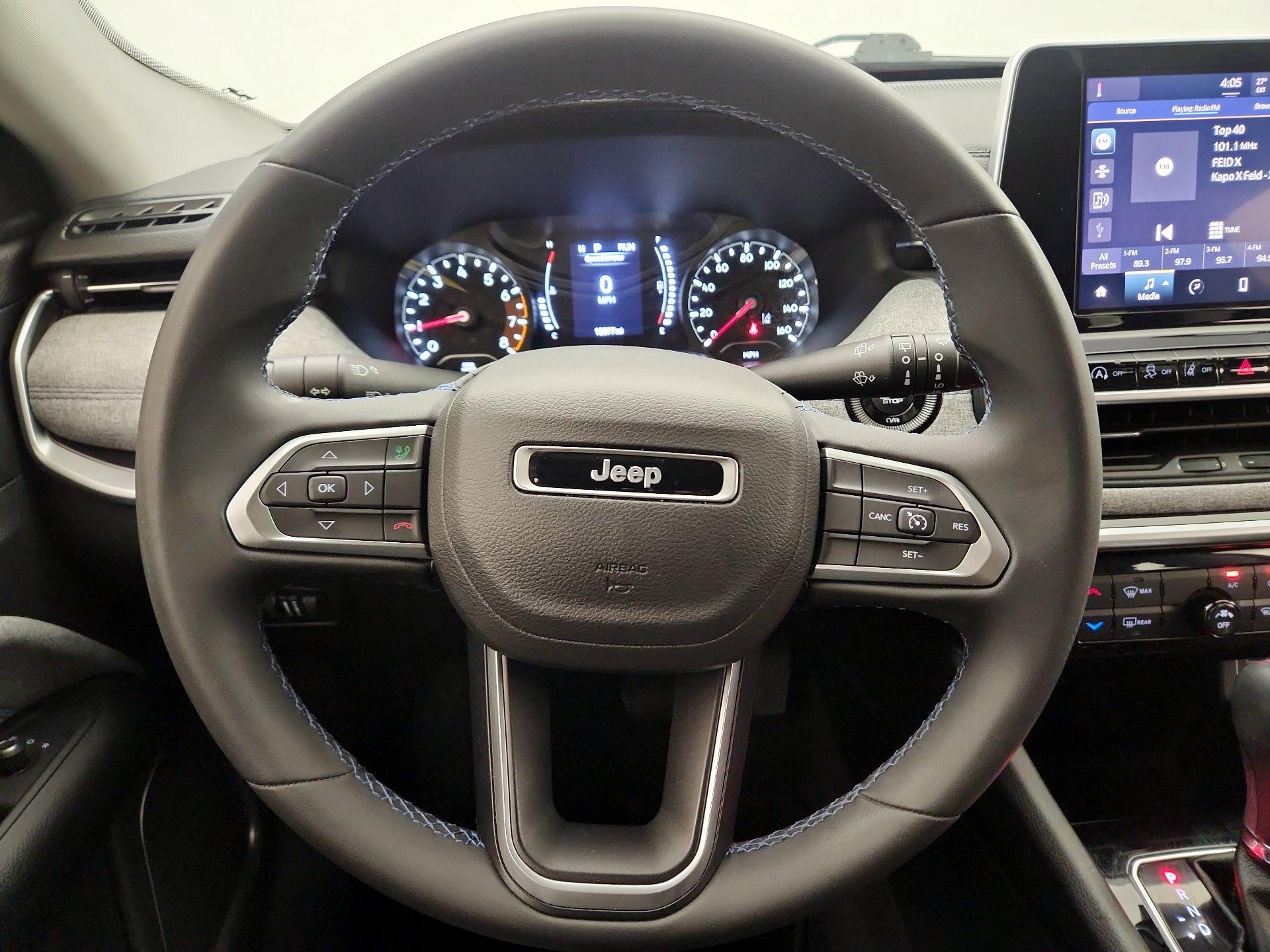 Thumbnail: 2022 Jeep Compass - 10
