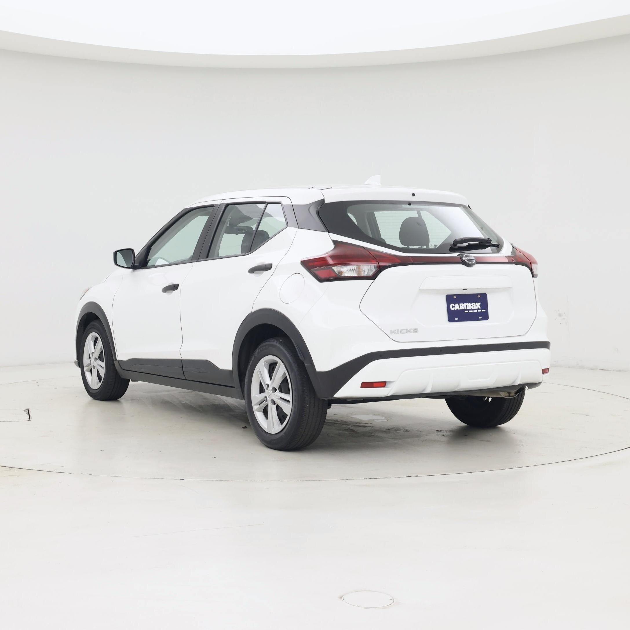 Thumbnail: 2024 Nissan Kicks - 2