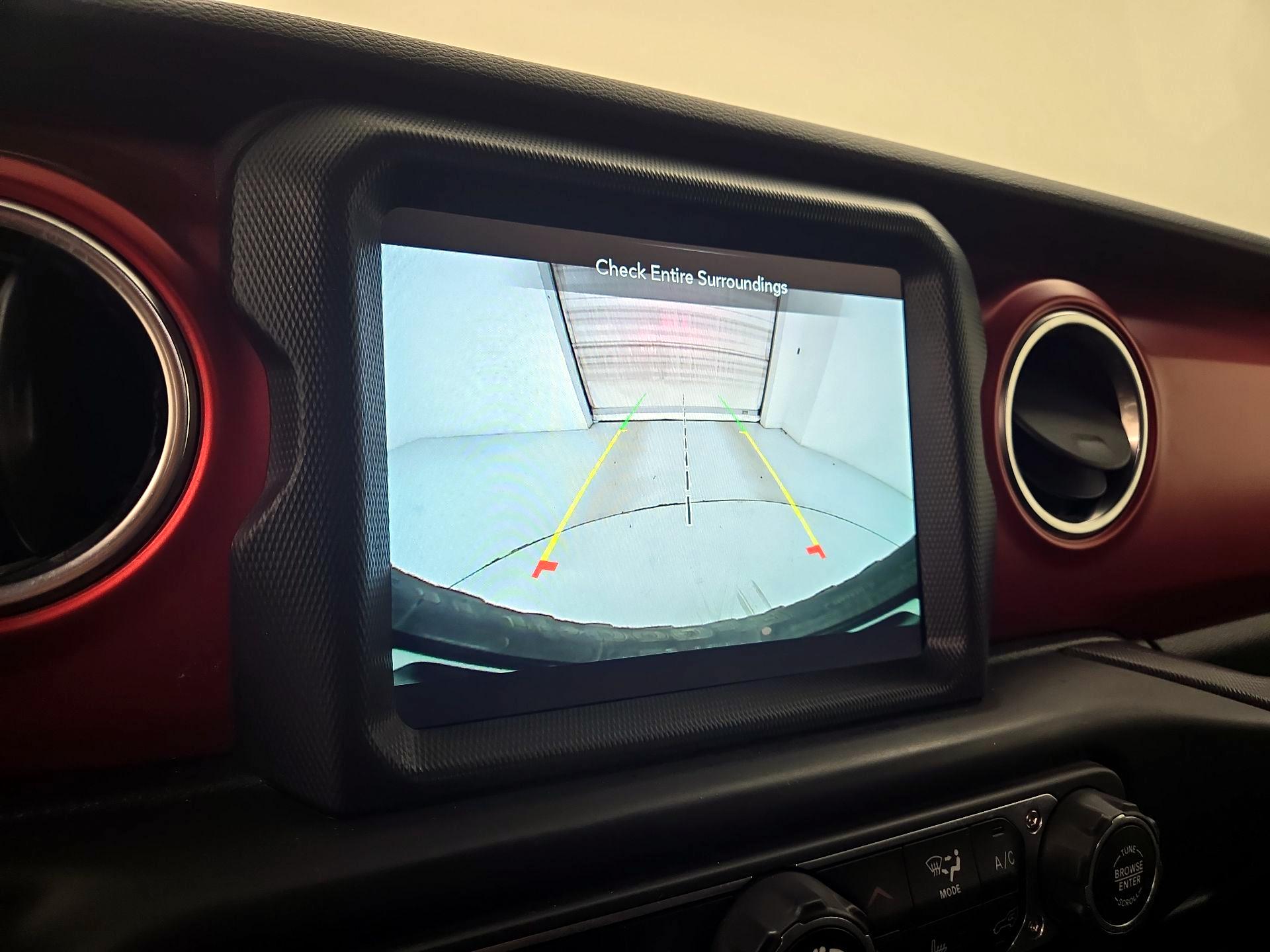 Thumbnail: 2022 Jeep Wrangler - 15