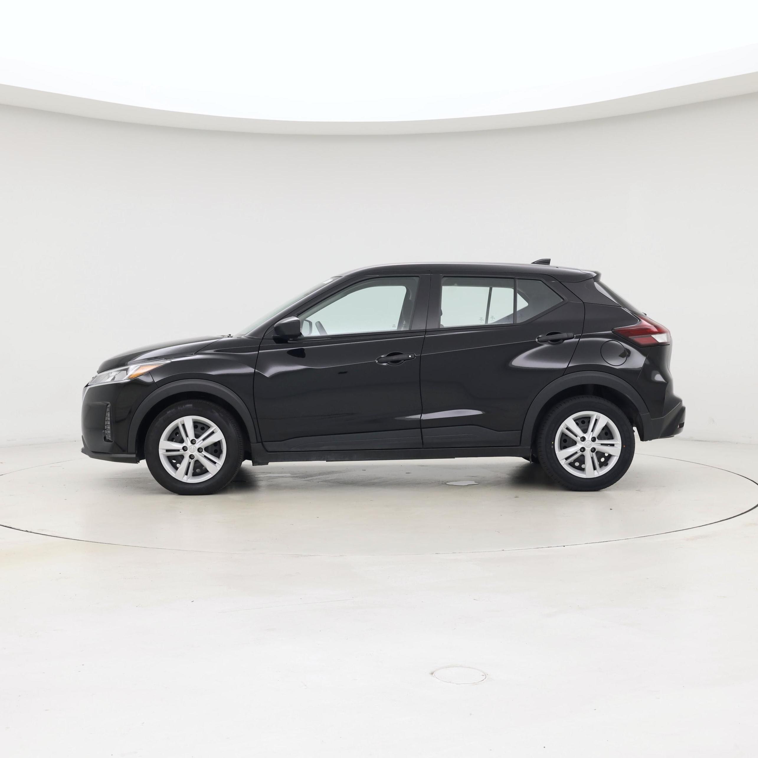 Thumbnail: 2024 Nissan Kicks - 3